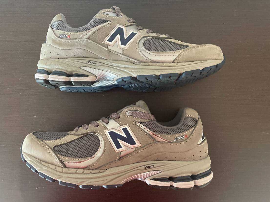 New Balance 2002R "Gray"