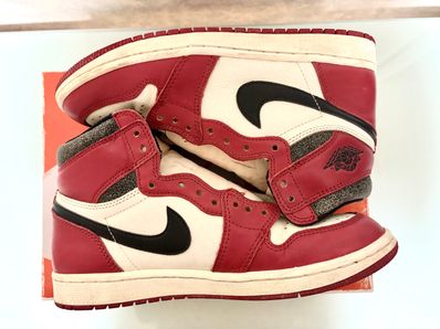 Nike Air Jordan 1 High OG "Lost & Found/Chicago"