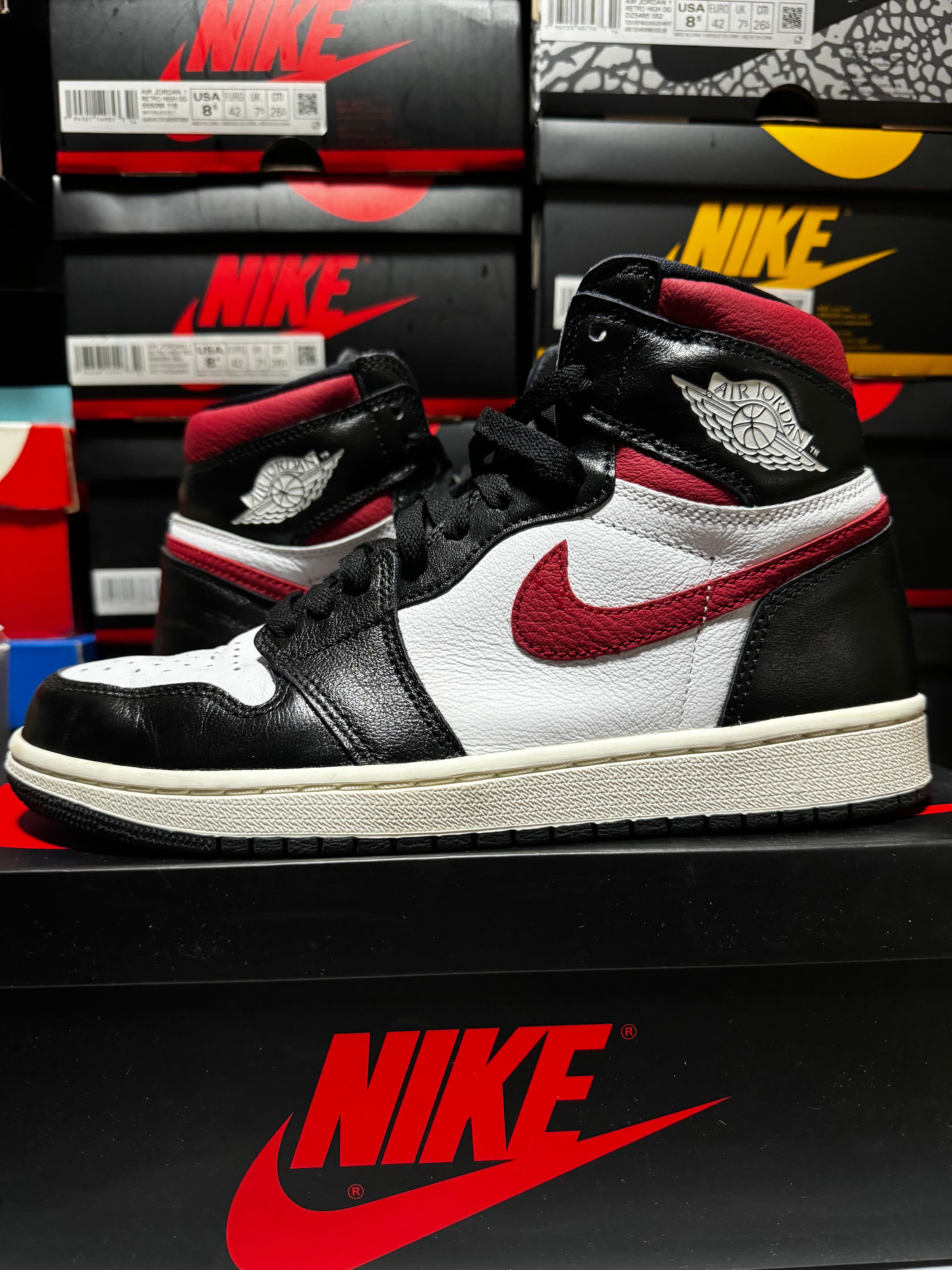 Nike Air Jordan 1 Retro High "Black/White/Sail/Gym Red"    