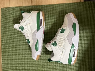 Nike SB × Air Jordan 4 Retro SP "Pine Green"