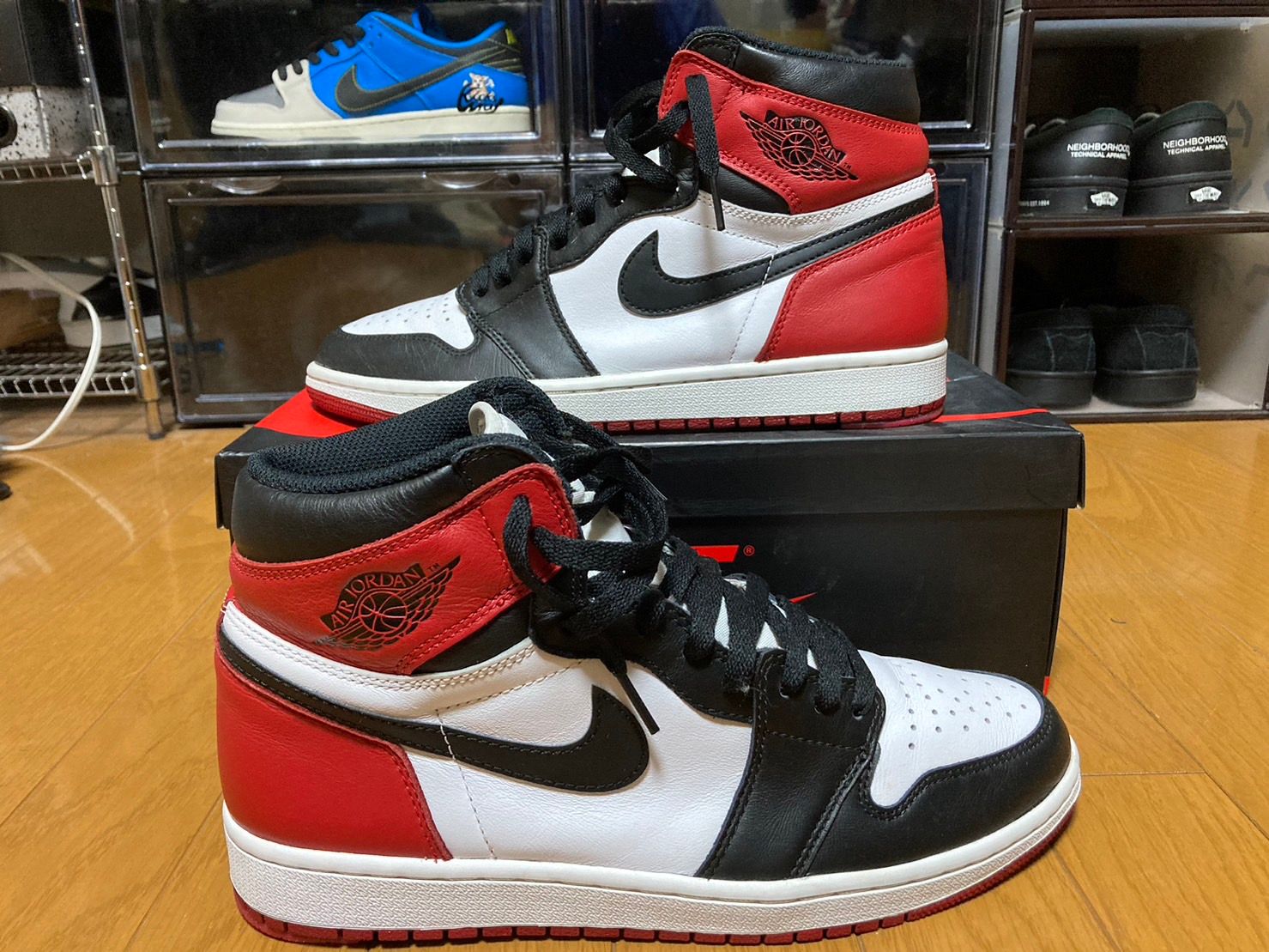 Nike Air Jordan 1 Retro High OG "Black Toe"(2016)