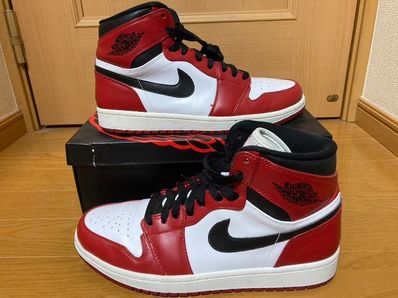 Nike Air Jordan 1 Retro High "Chicago" (2013)