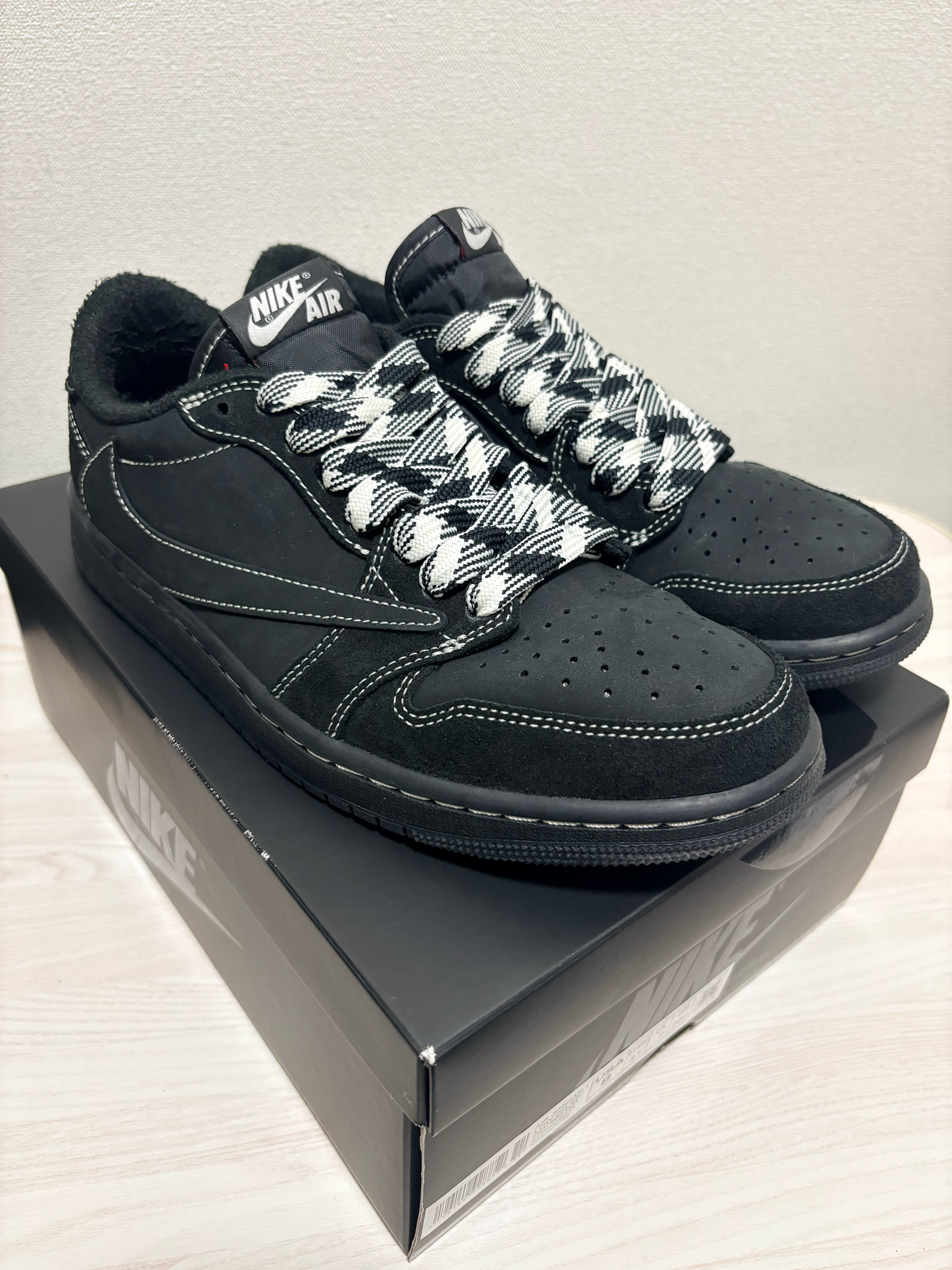 Travis Scott × Nike Air Jordan 1 Low OG SP "Black Phantom"
