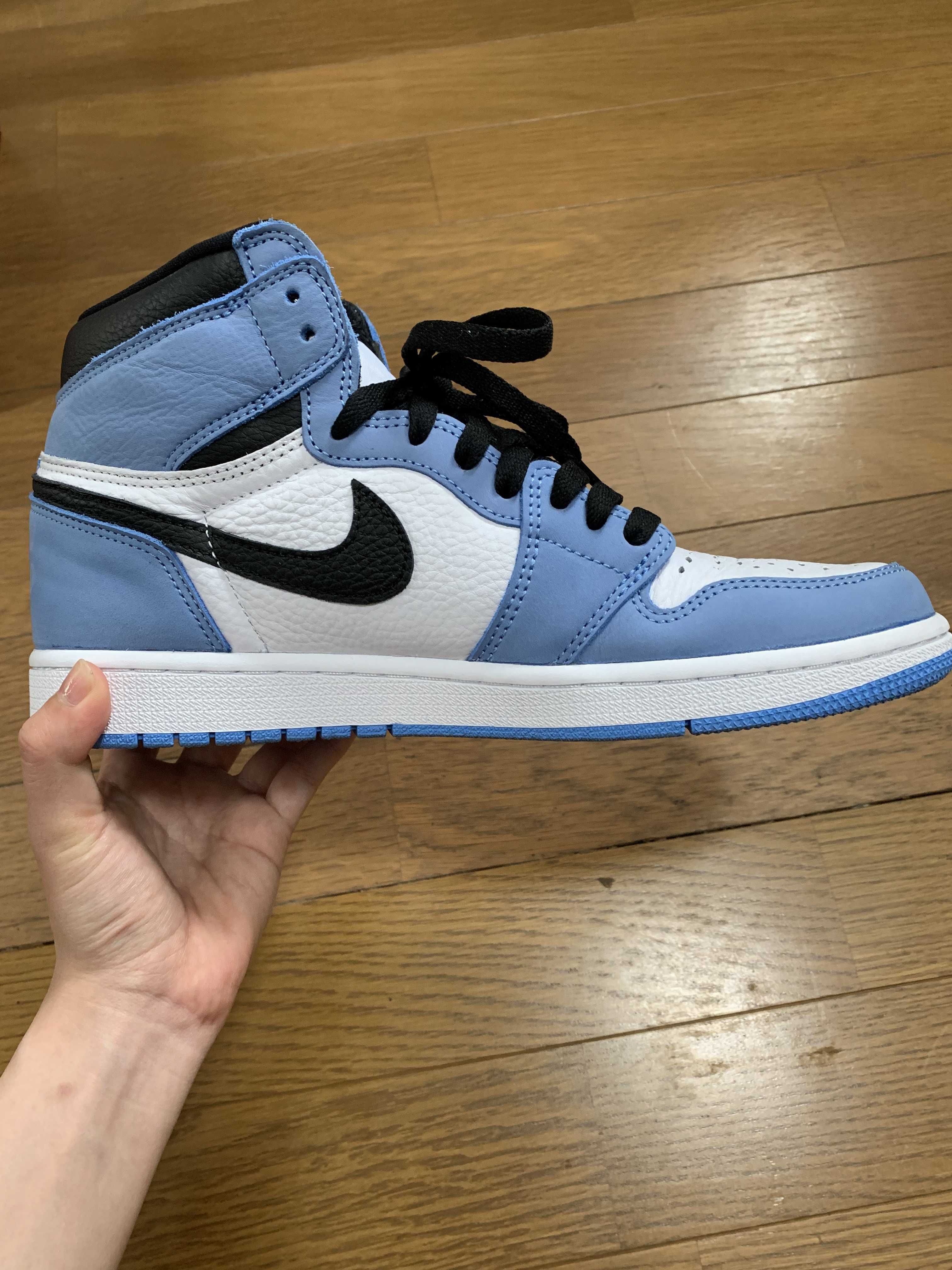 Nike Air Jordan 1 High OG "University Blue"