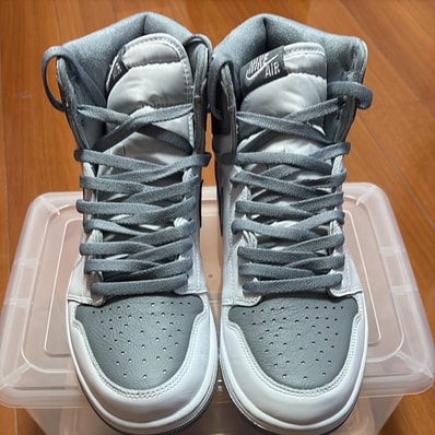 Nike Air Jordan 1 High OG "Stealth"