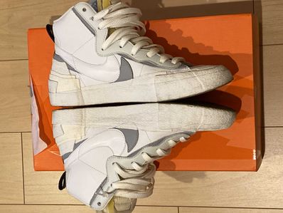 sacai × NIKE BLAZER MID "WHITE/WOLF GREY"