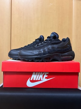 ナイキ エアマックス95 エッセンシャル "ブラック/ダークグレー/ブラック"