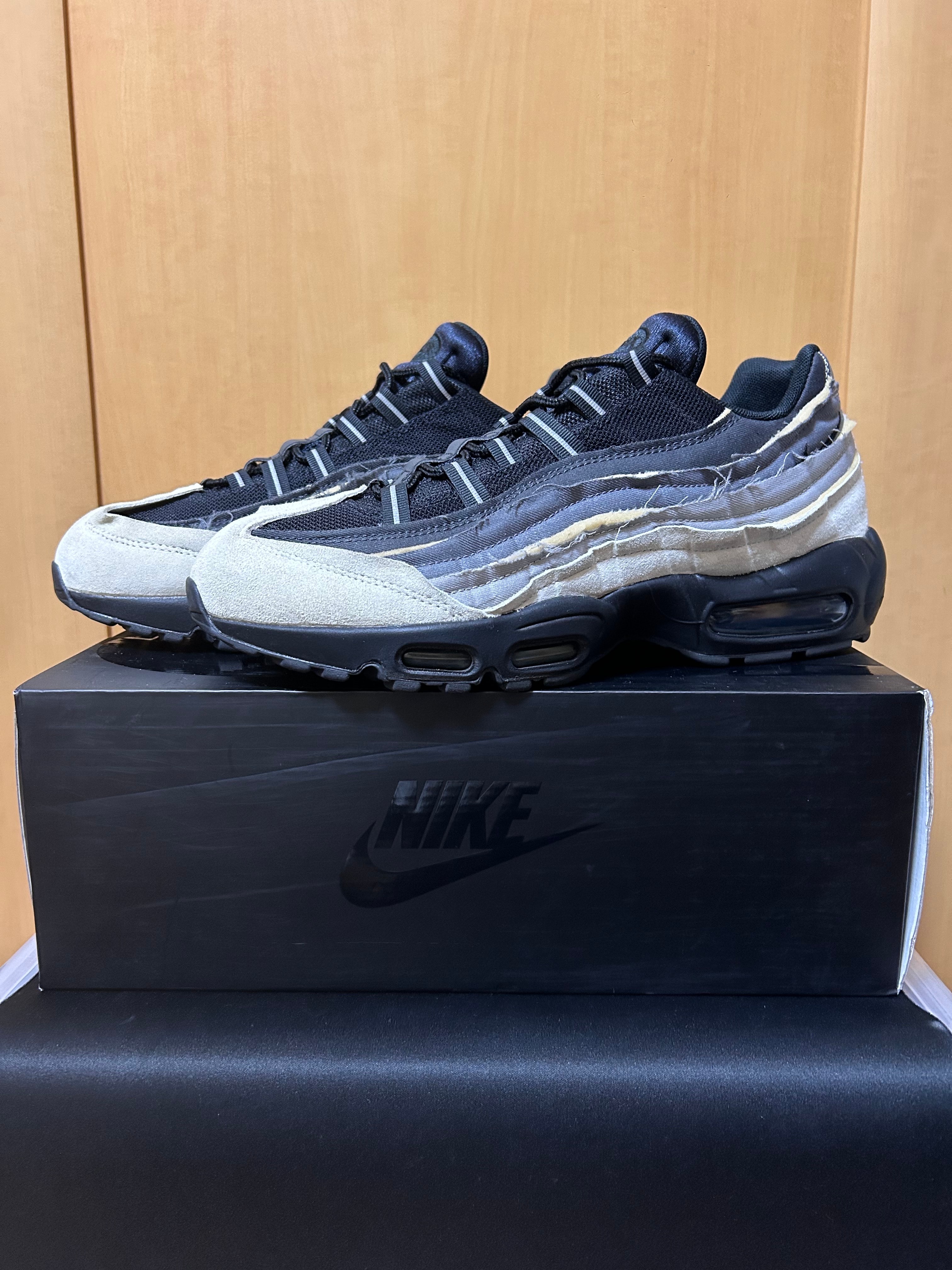 コムデギャルソン × ナイキ エアマックス95 "チャコール"