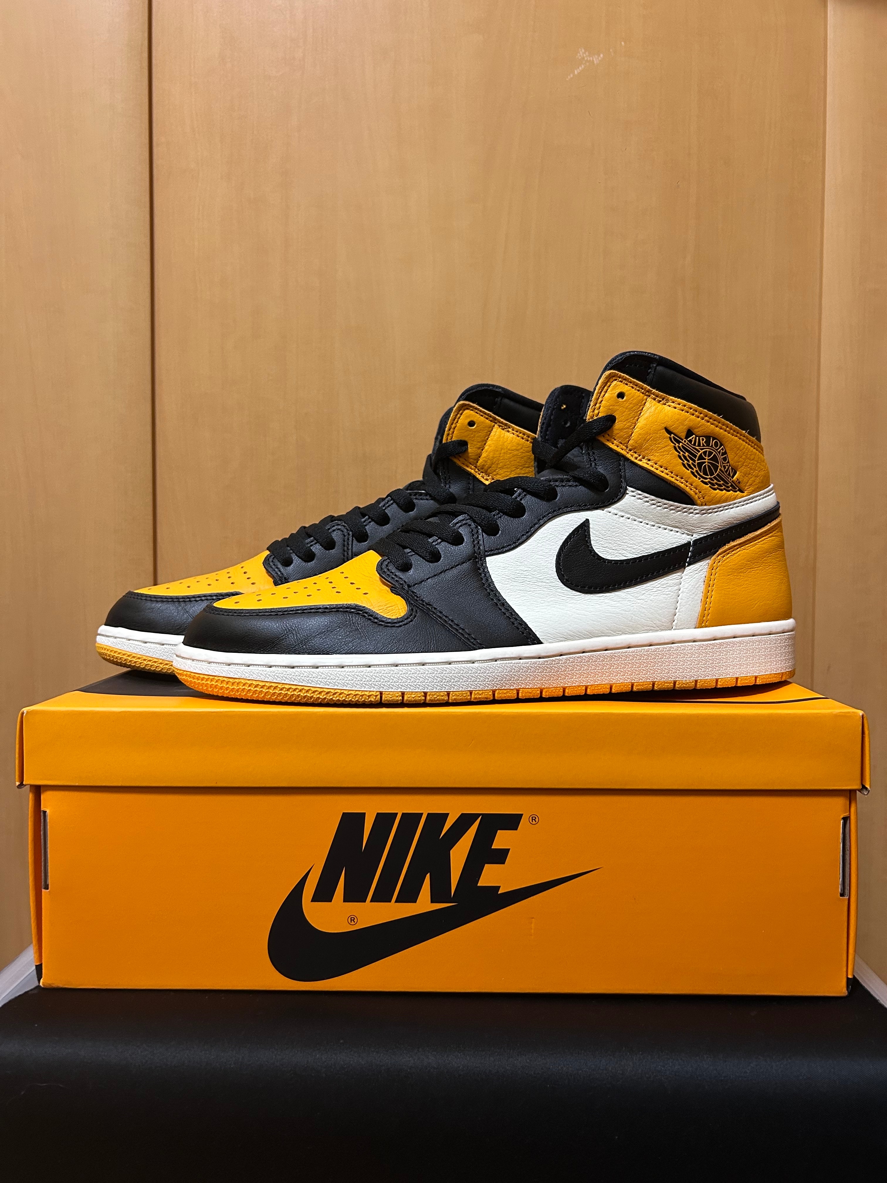 Nike Air Jordan 1 Retro High OG "Taxi"