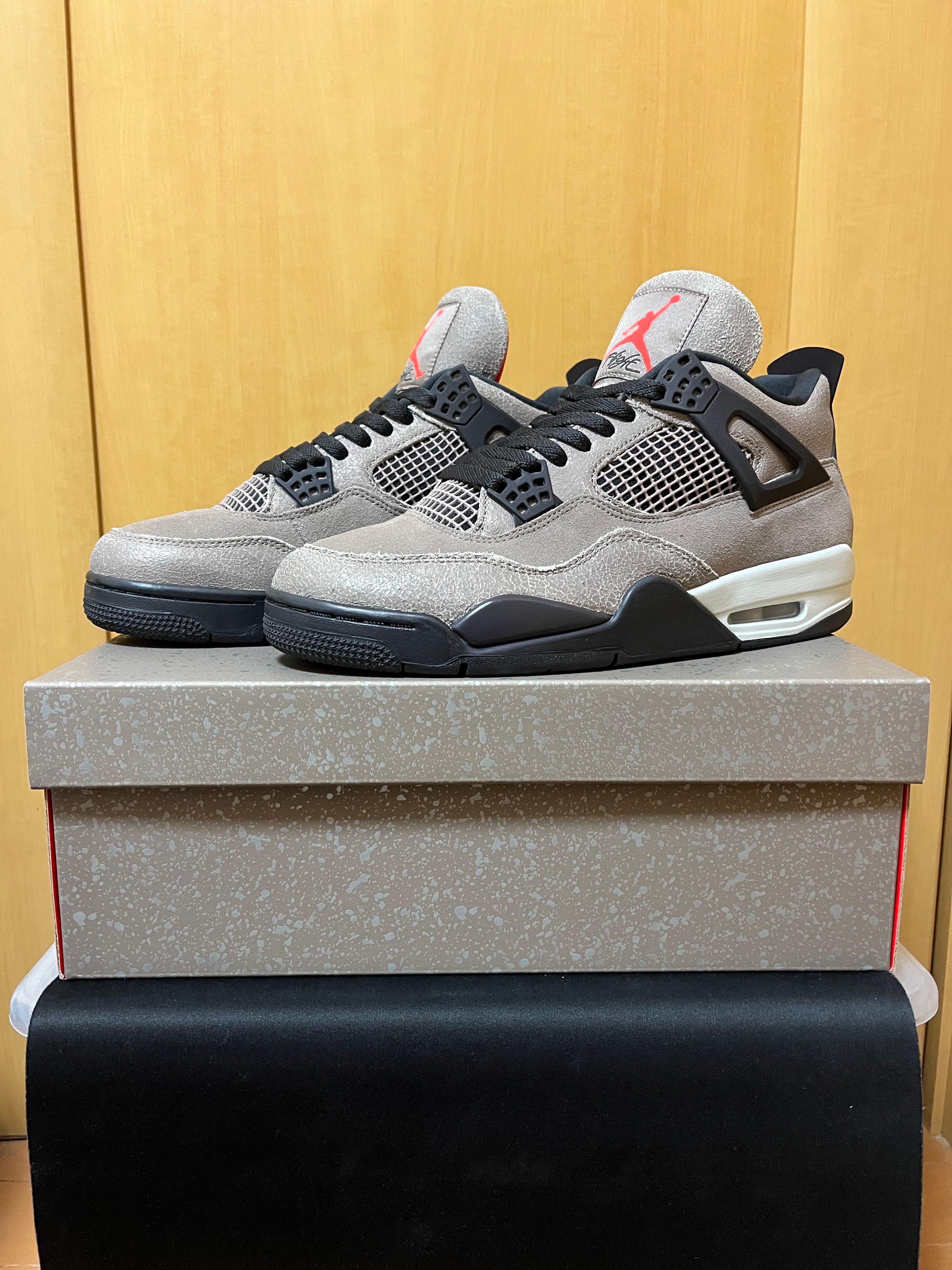 Nike Air Jordan 4 "Taupe Haze"