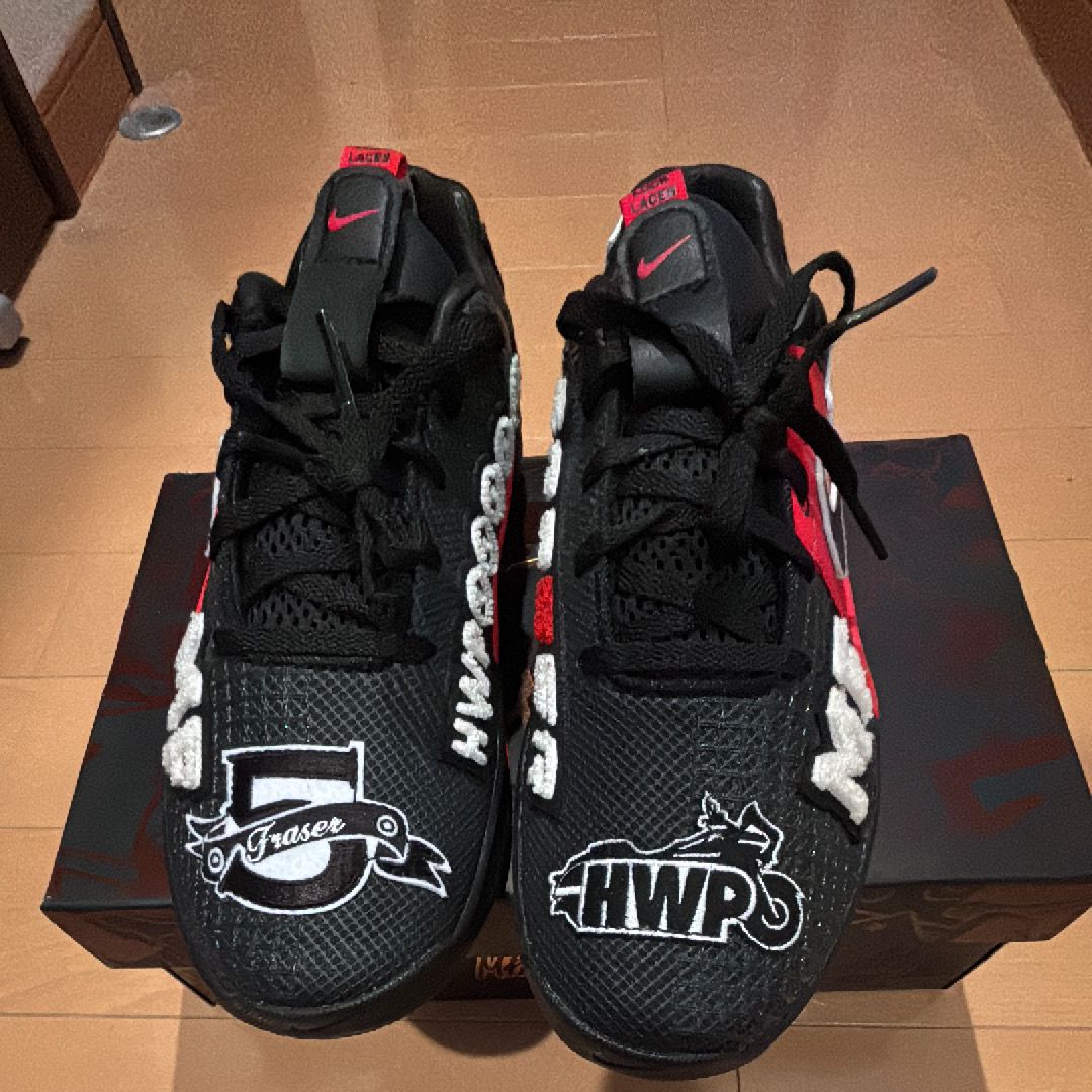 ナイキ メトコン 8 MF "ブラック/ダークスモークグレー/ホワイト"