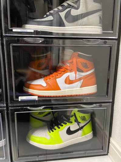 Nike Women's Air Jordan 1 High OG "Starfish"