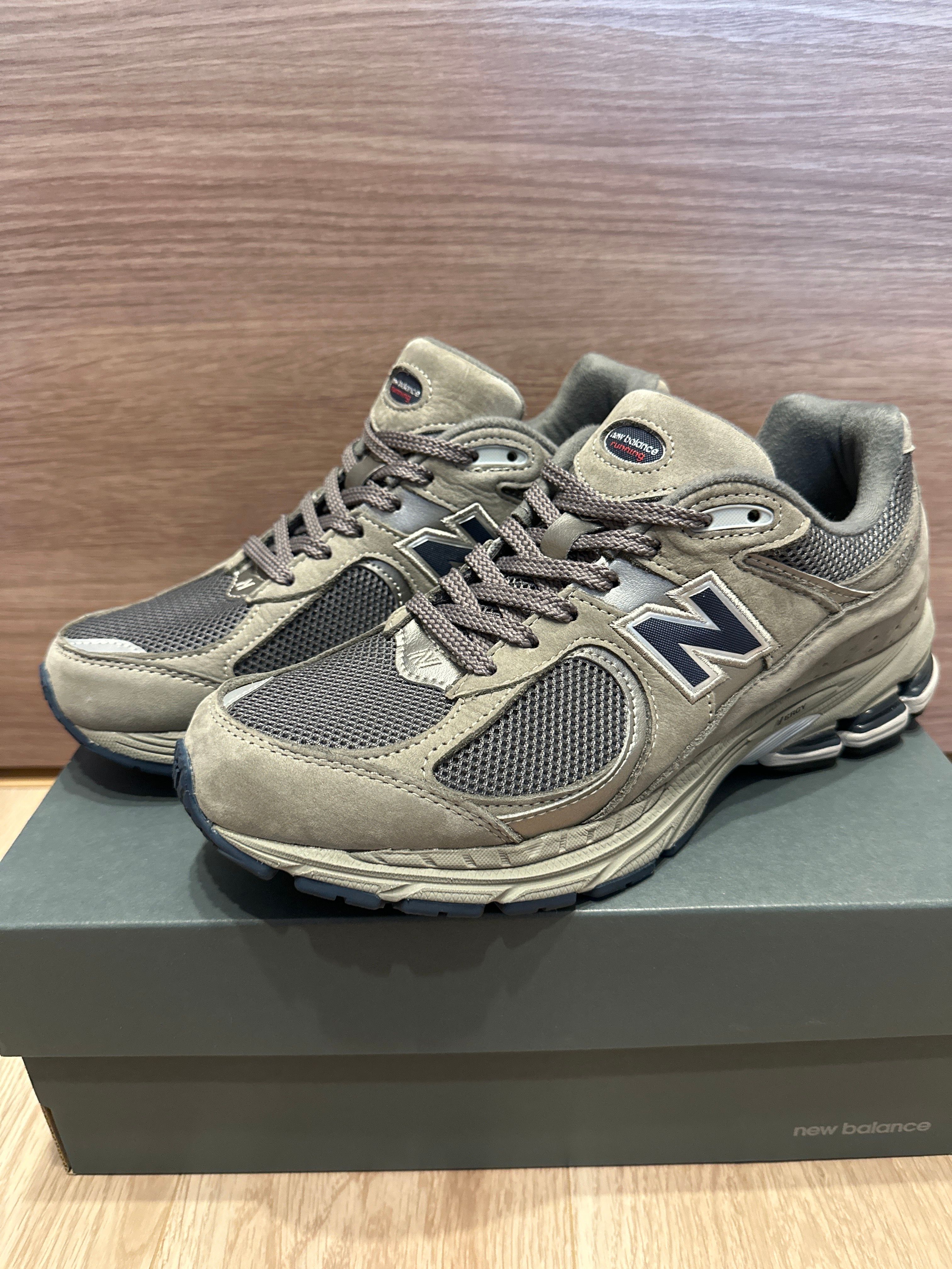New Balance 2002R "Gray"
