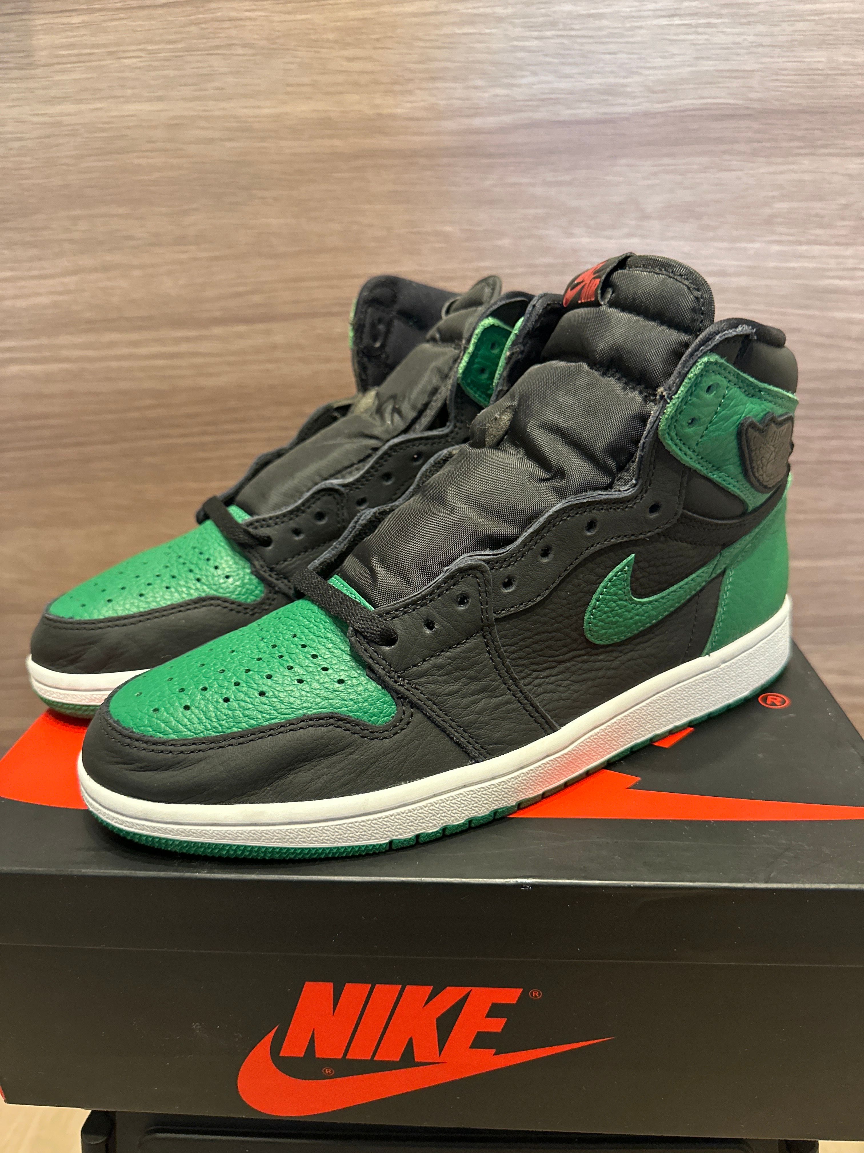 Nike Air Jordan 1 Retro High OG "Black/Pine Green" (2020)      