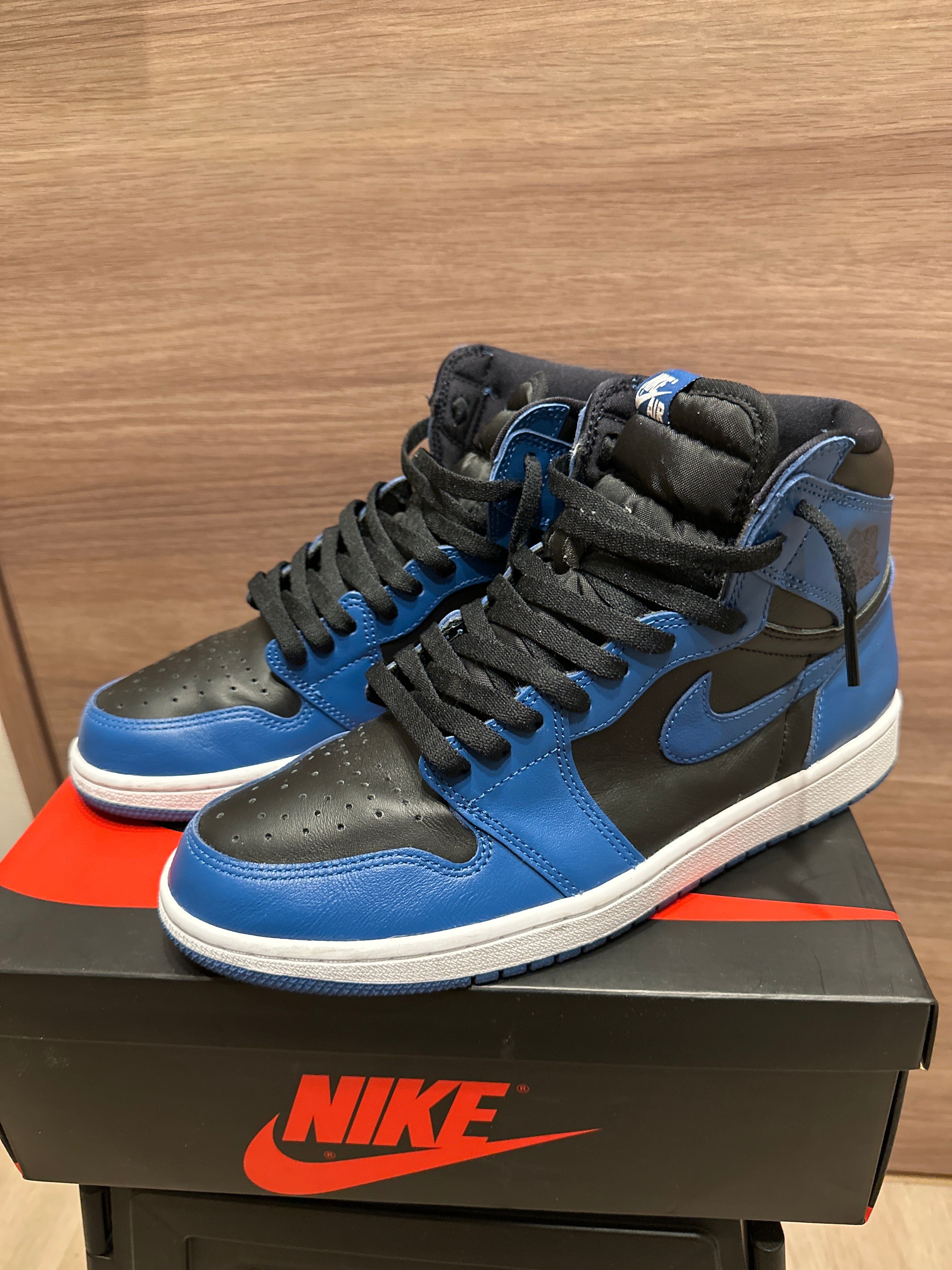 Nike Air Jordan 1 Retro High OG "Dark Marina Blue"