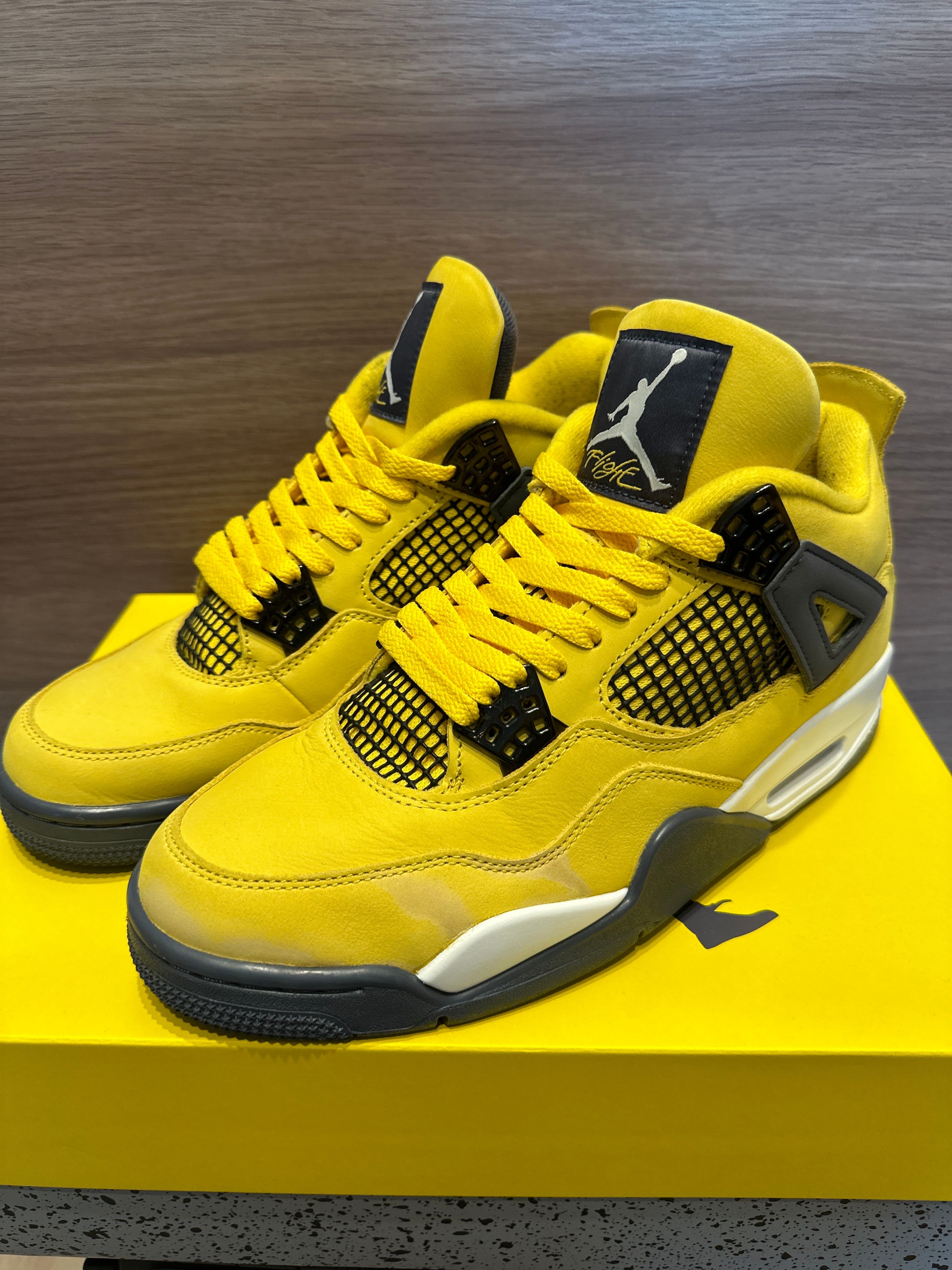 Nike Air Jordan 4 "Tour Yellow"