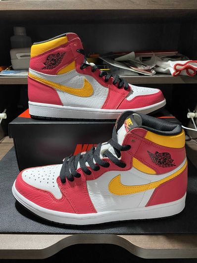 Nike Air Jordan 1 High OG "Light Fusion Red"