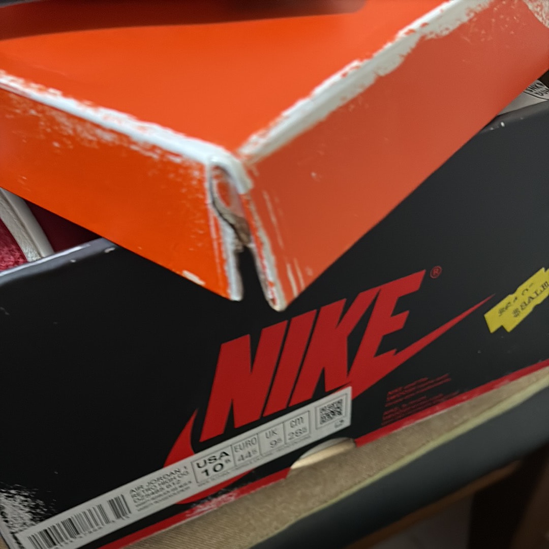 ナイキ エアジョーダン1 ハイ OG "ロスト&ファウンド/シカゴ"