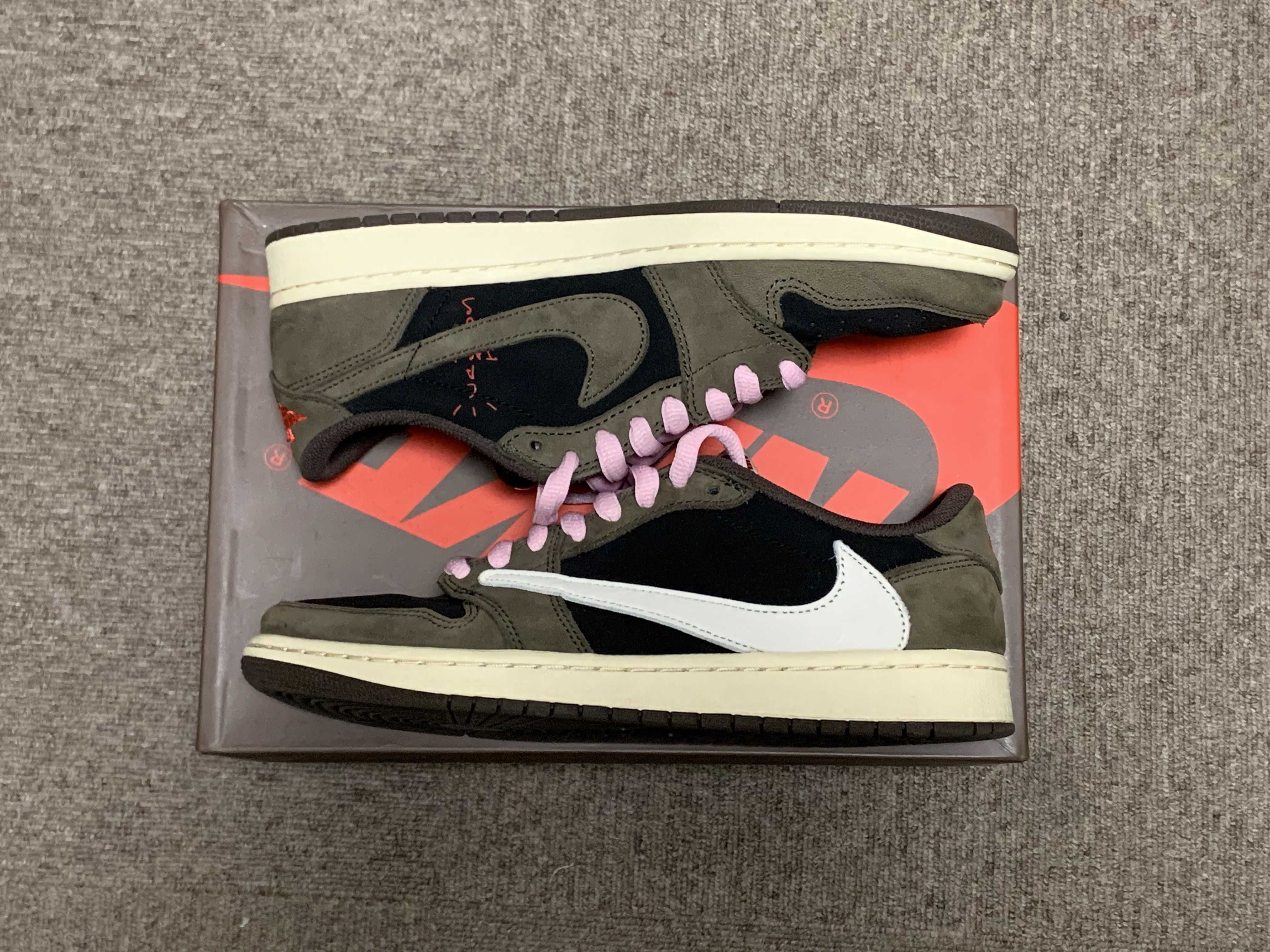 Travis Scott × Nike Air Jordan 1 Low OG SP-T  "Black/Dark Mocha"