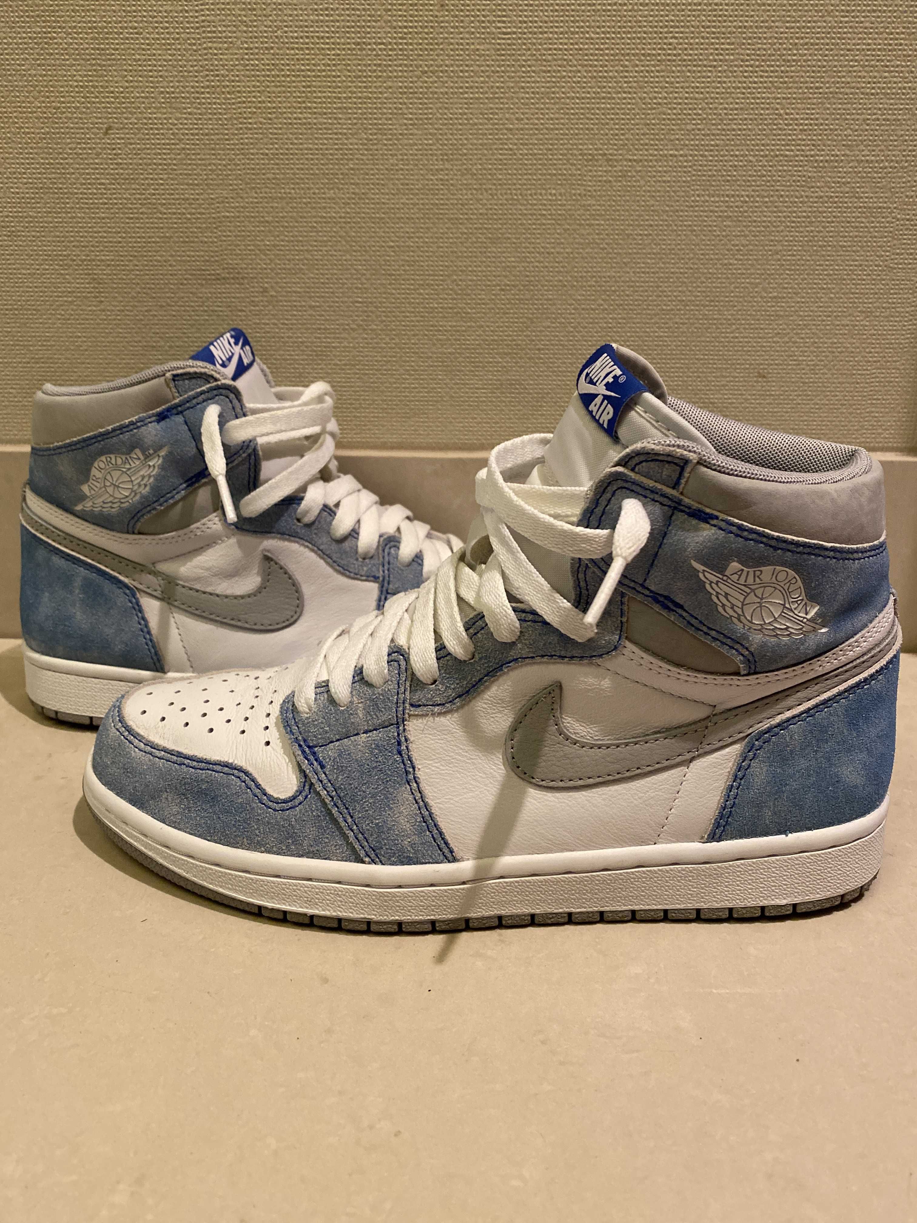 Nike Air Jordan 1 High OG "Hyper Royal"