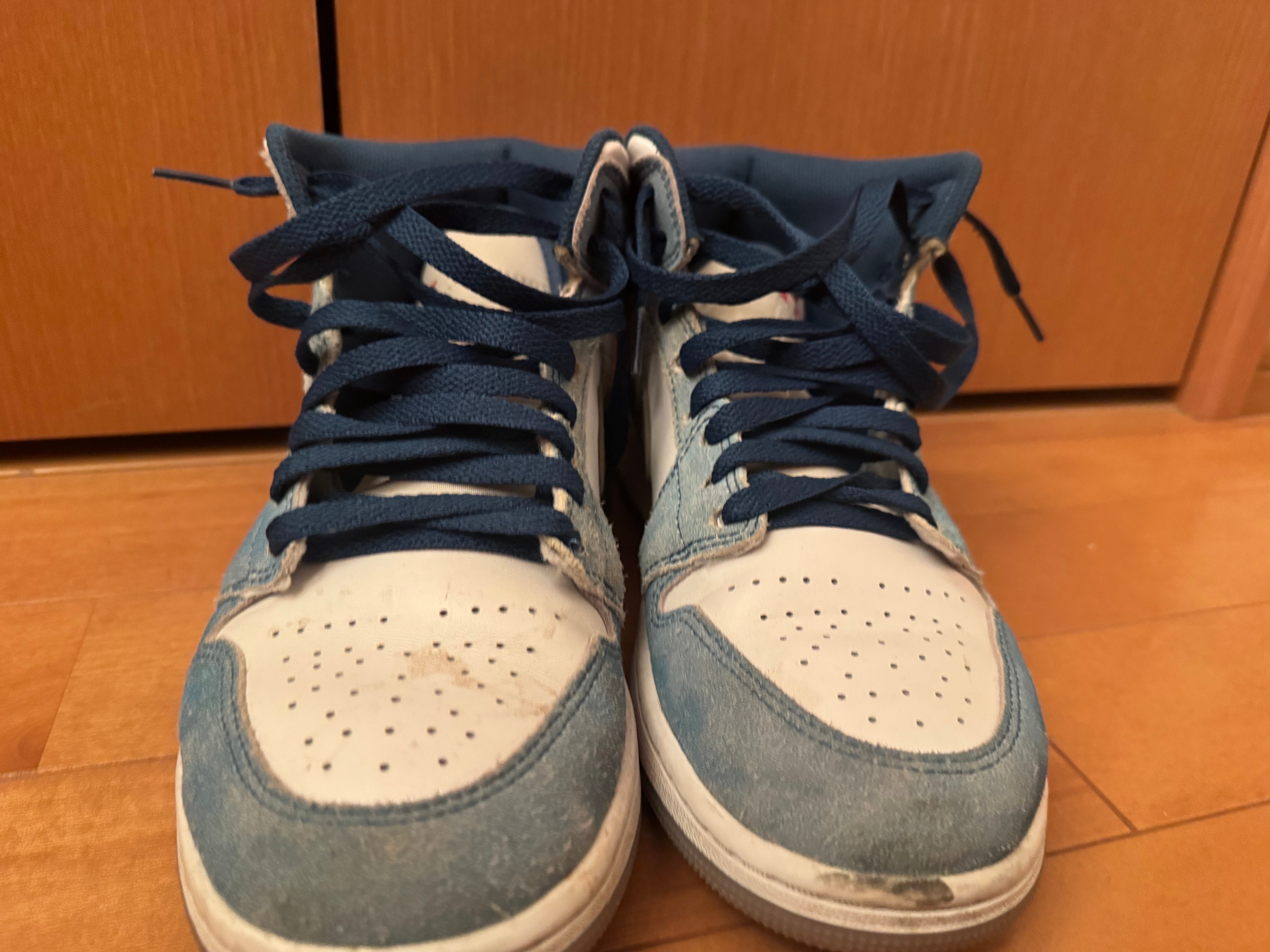 Nike Air Jordan 1 Mid SE "White/Hyper Royal/Red"