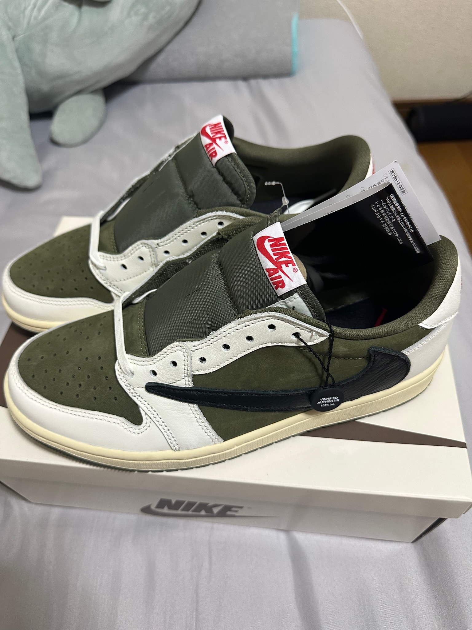 Travis Scott × Nike Air Jordan 1 Low OG SP "Reverse Olive"