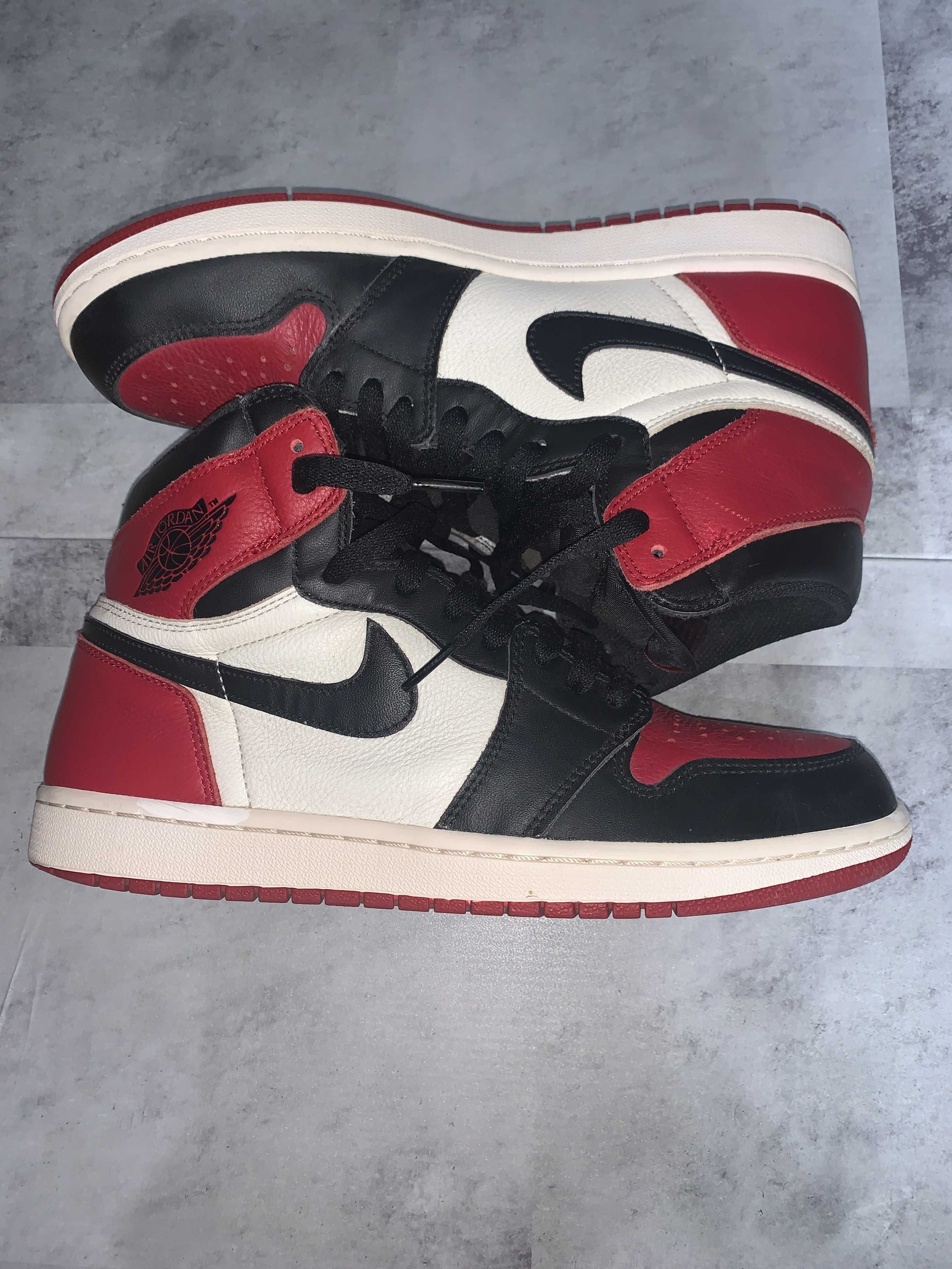 Nike Air Jordan 1 Retro High OG "Bred Toe"