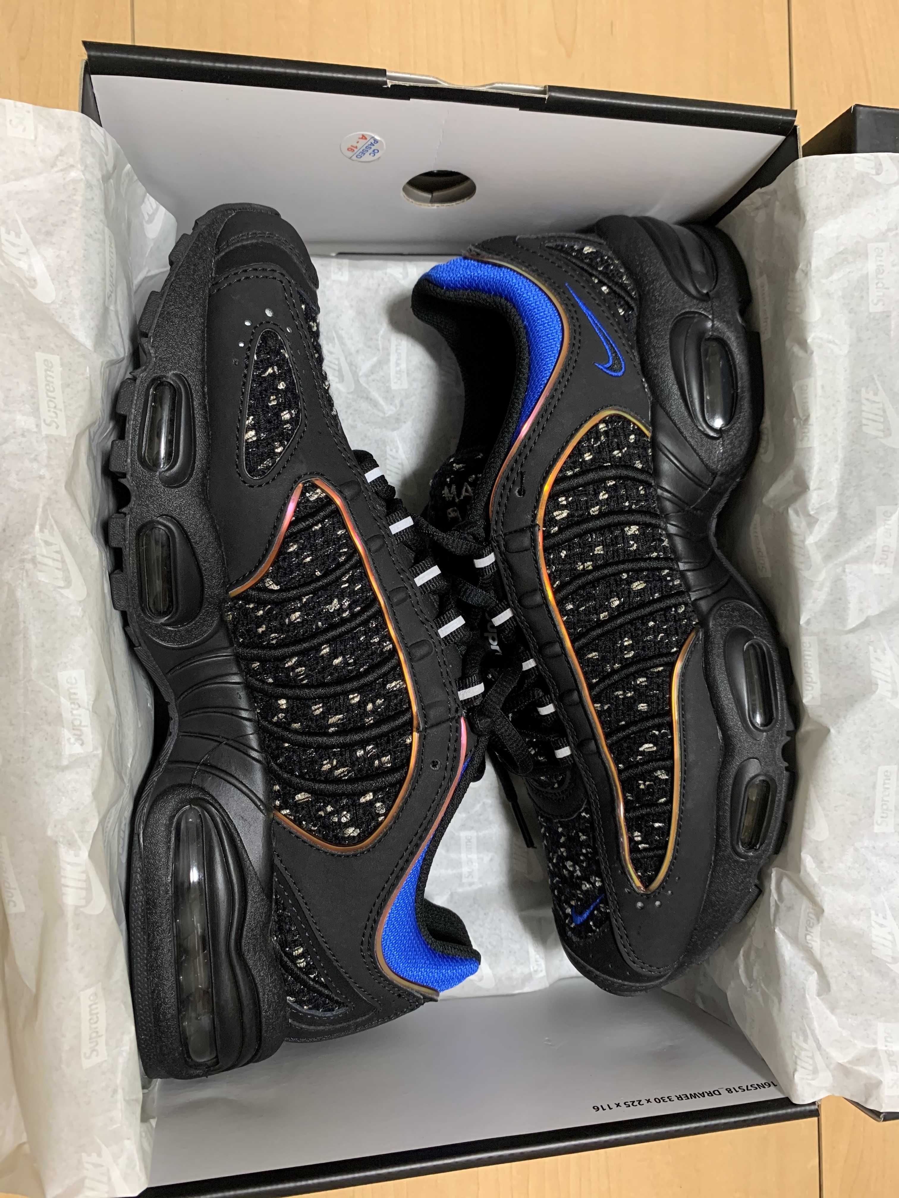 Supreme × Nike Air Max Tailwind 4 "Black"