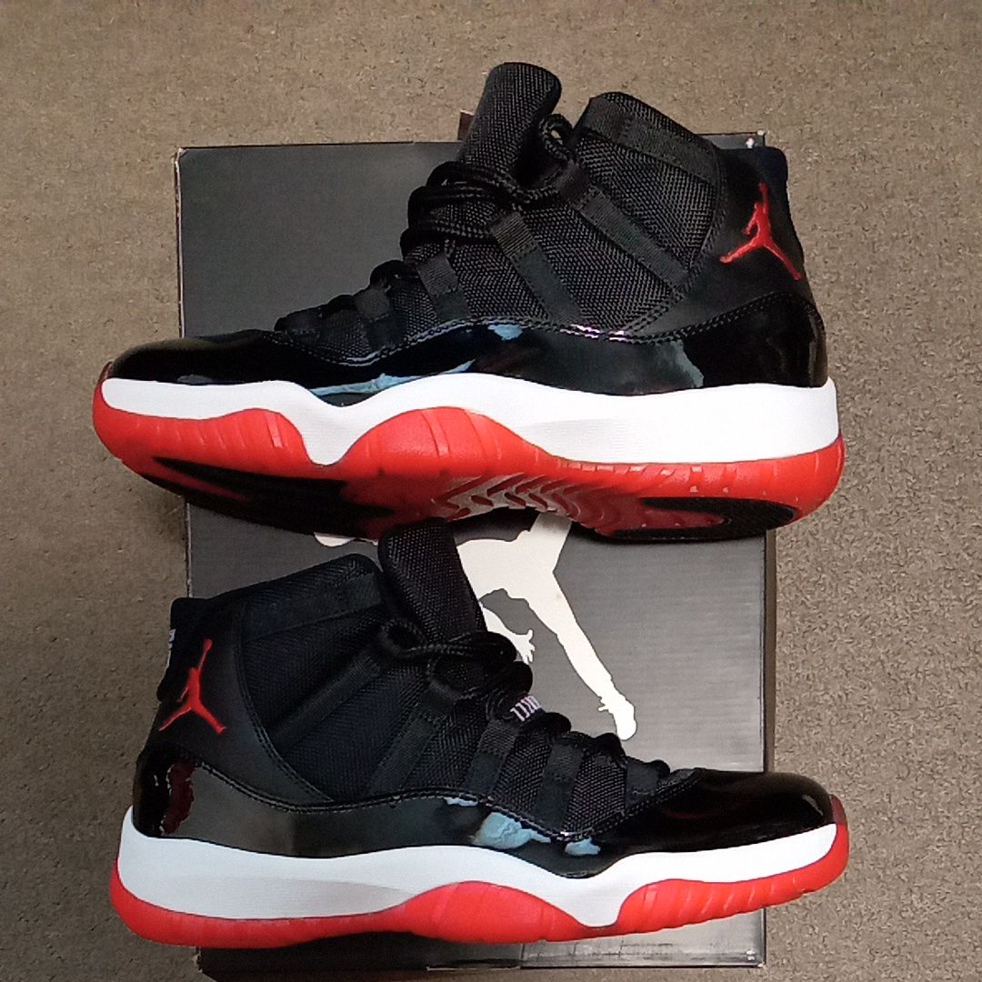 Nike Air Jordan 11 Retro "Playoffs" (2012)