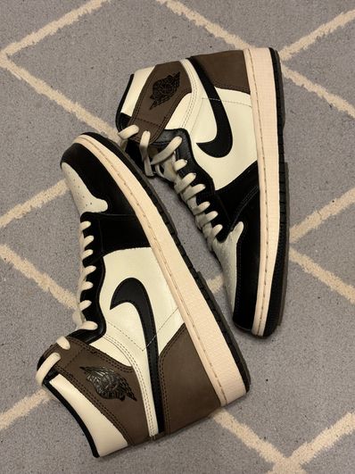 Nike Air Jordan 1 High OG "Sail/Dark Mocha/Black"