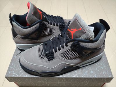 Nike Air Jordan 4 "Taupe Haze"