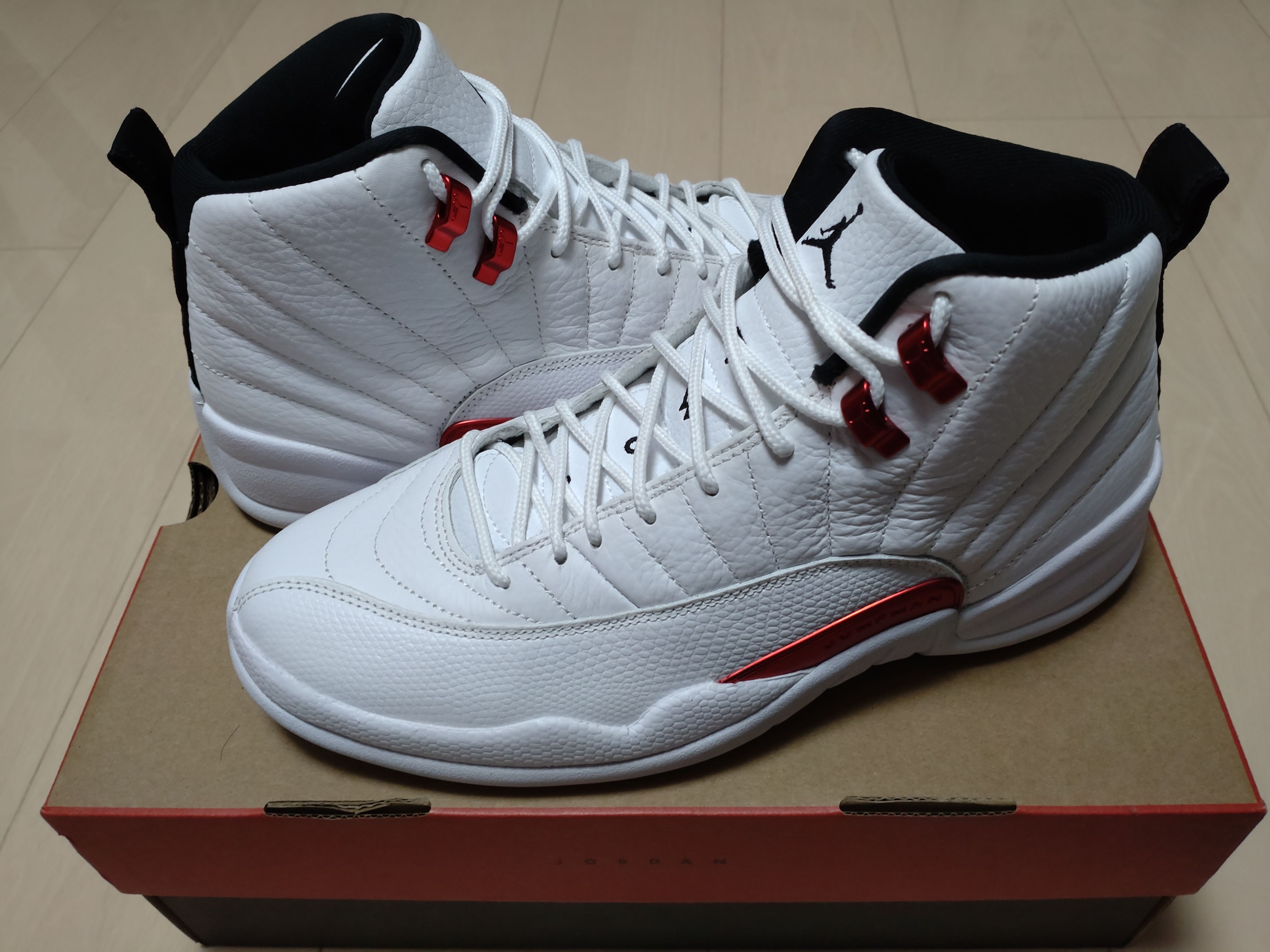 Nike Air Jordan 12 Retro "Black/White/University Red"