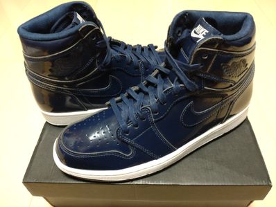 Dover Street Market × Nike Air Jordan 1 Retro High "Obsidian"