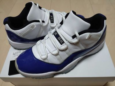 NIKE Women's AIR JORDAN 11 LOW "CONCORD SKETCH"