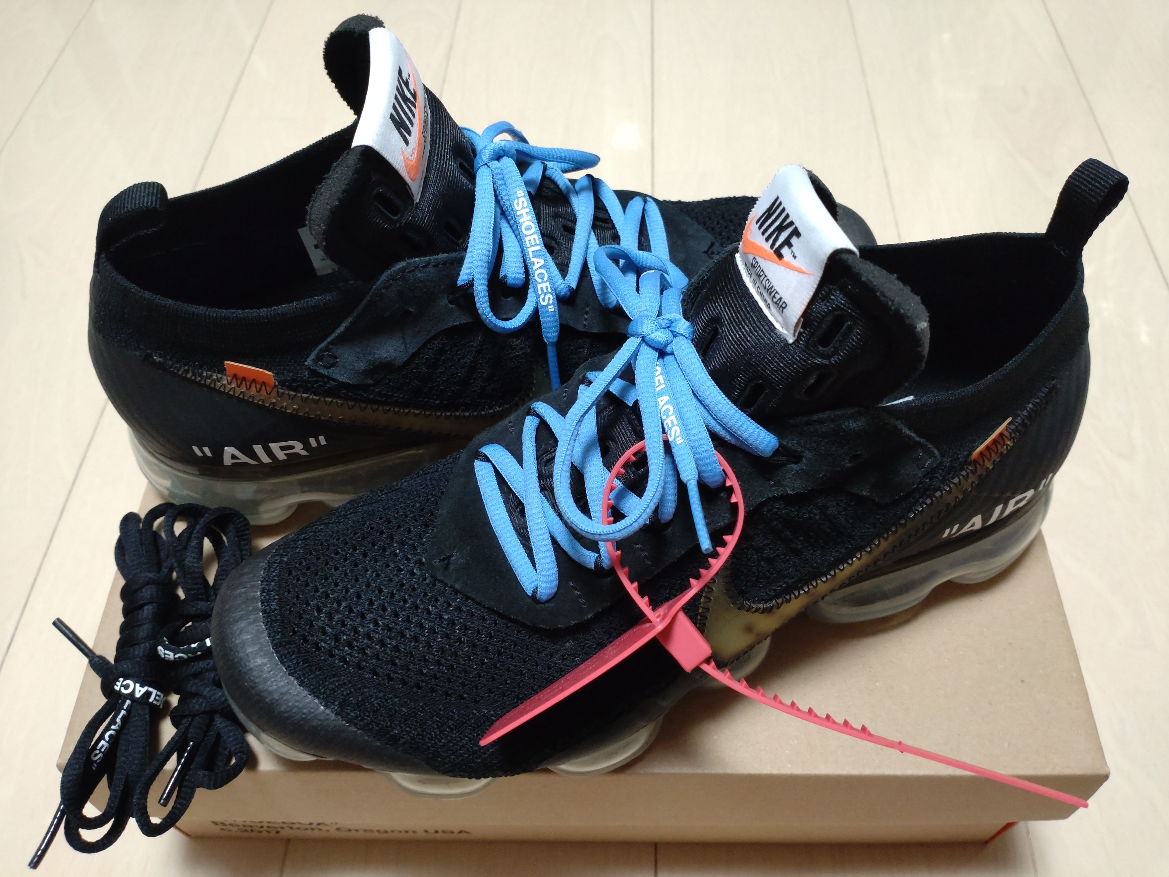 Off-White × Nike Air Vapormax "Black/Total Orange/Clear"