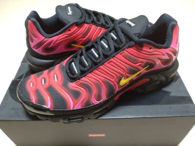 Supreme × Nike Air Max Plus "Hyper Grape"