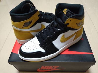Nike Air Jordan 1 Retro High OG "Black Toe/Yellow Ochre"