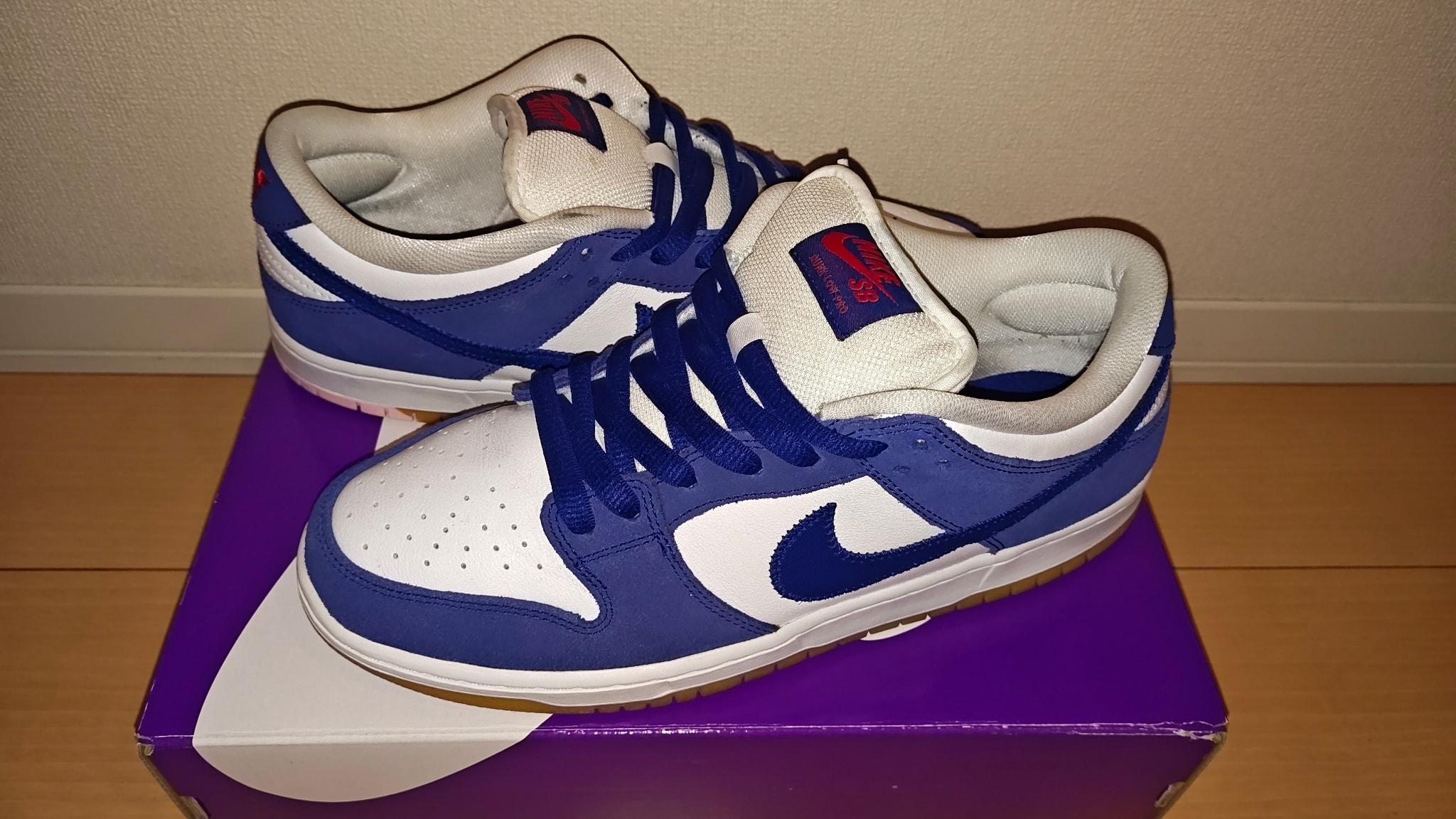Nike SB Dunk Low "Los Angeles Dodgers/Deep Royal Blue"