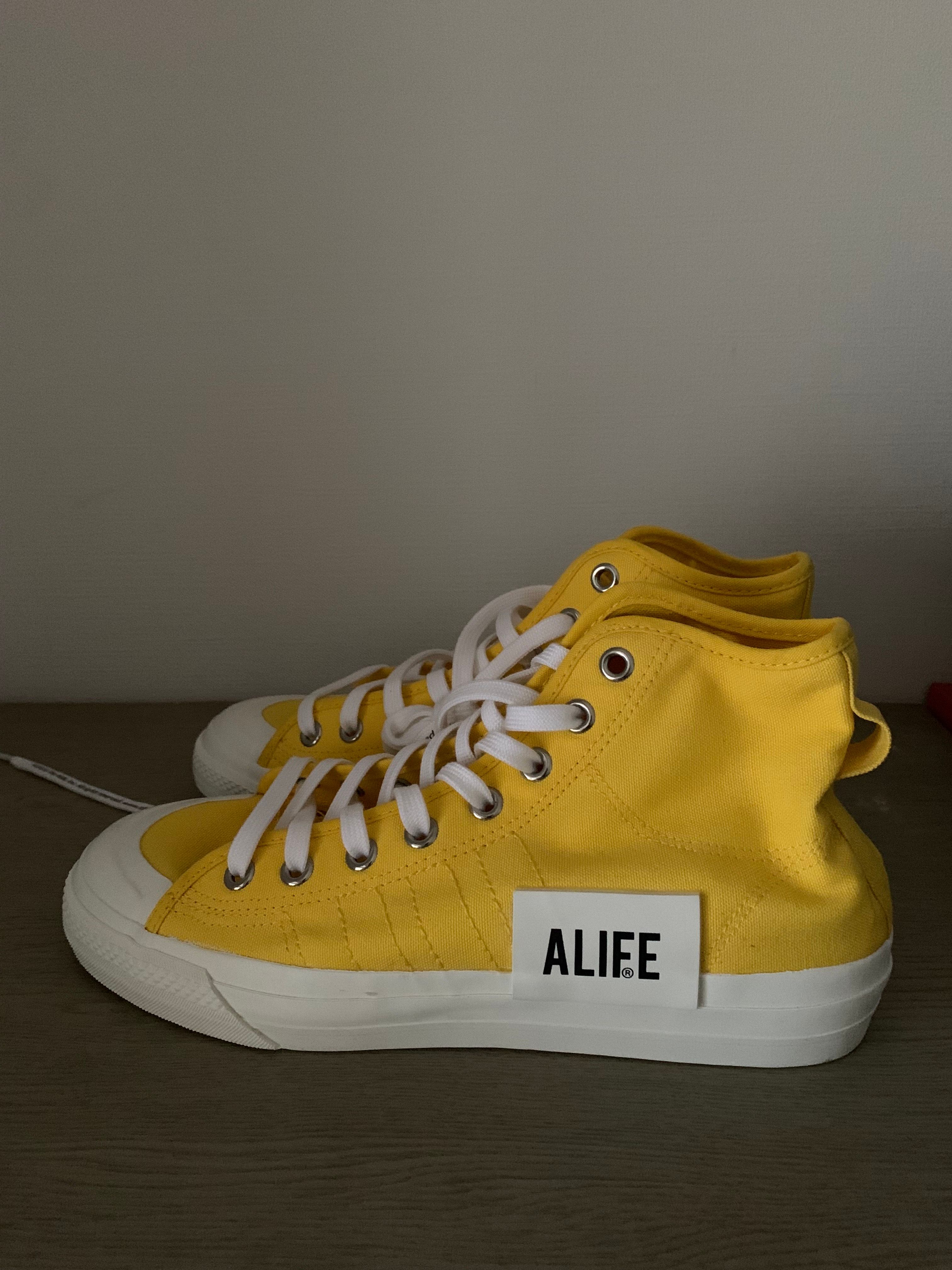 エーライフ × アディダス ニッツァ ハイ "ワンダーグロー/オフホワイト"