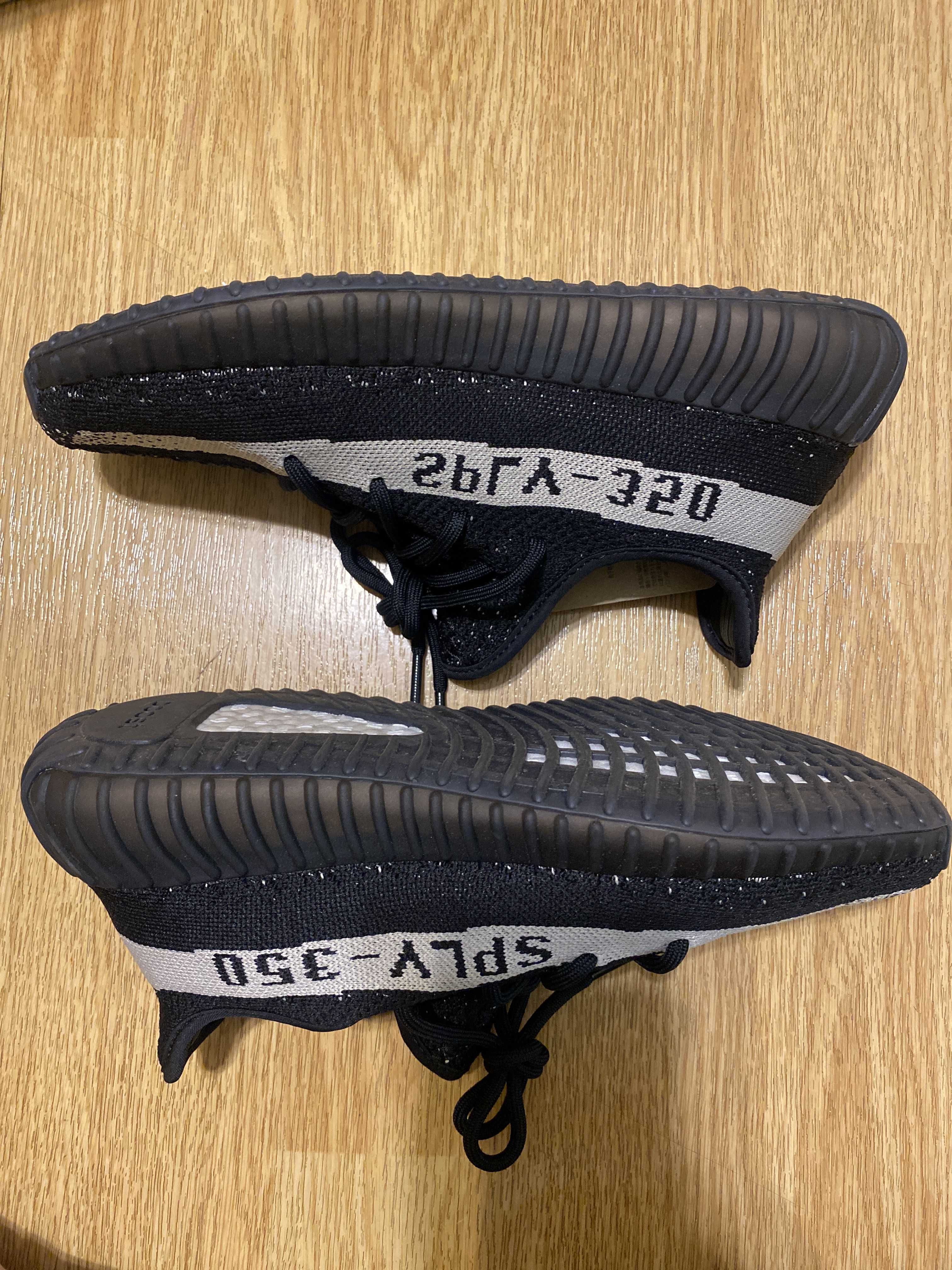 adidas YEEZY Boost 350 V2 "Oreo"