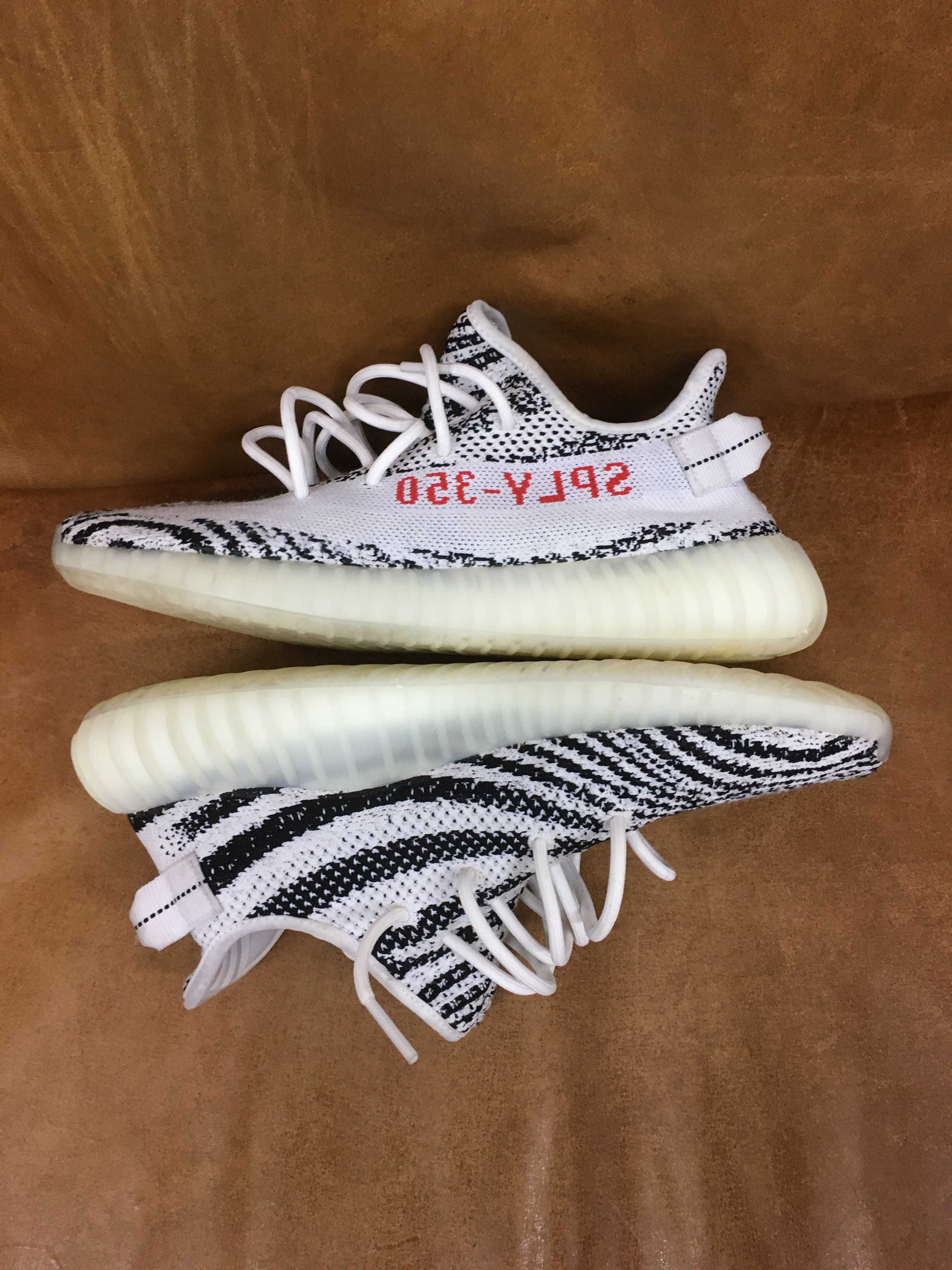 adidas YEEZY Boost 350 V2 "Zebra"