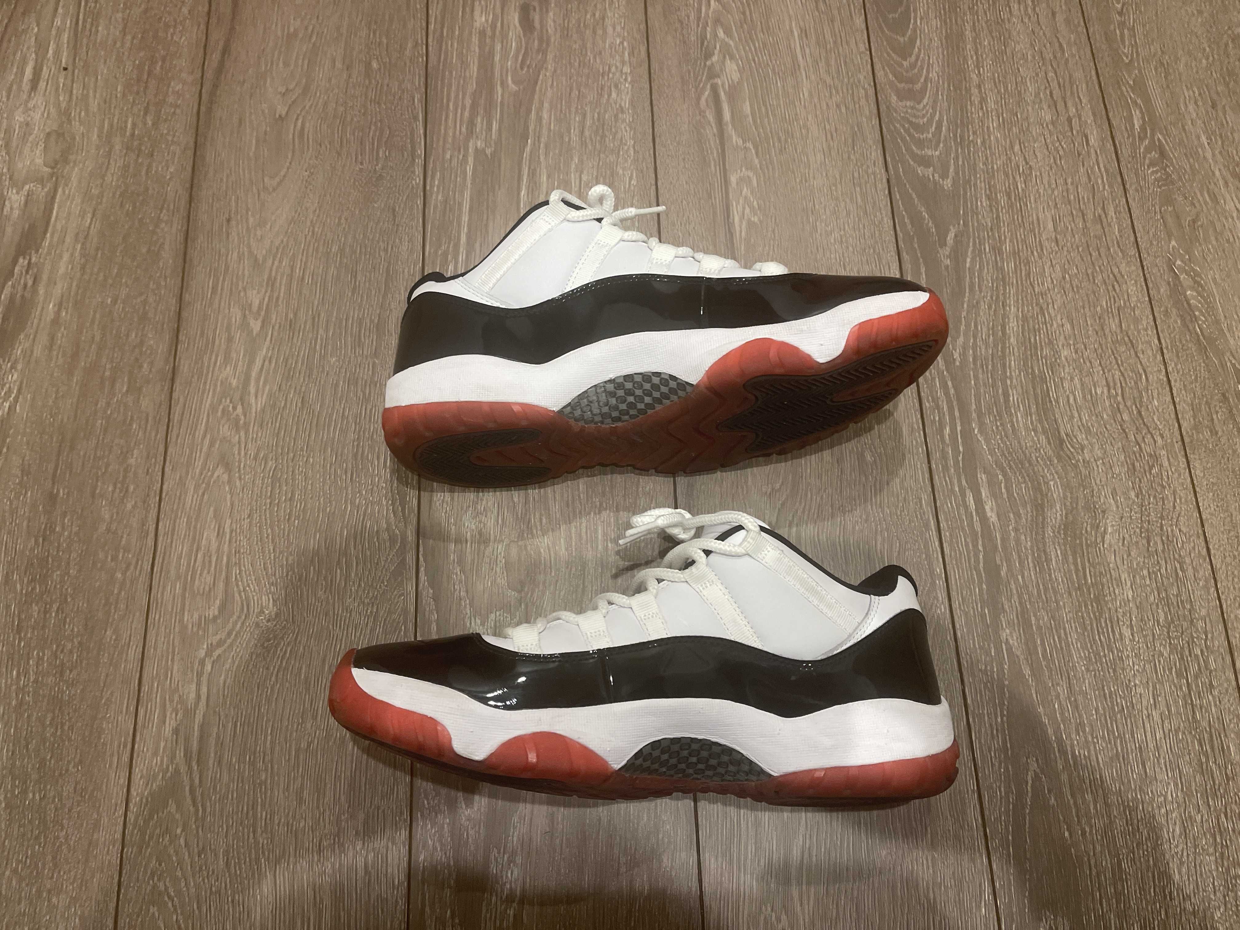Nike Air Jordan 11 Low "Gym Red"