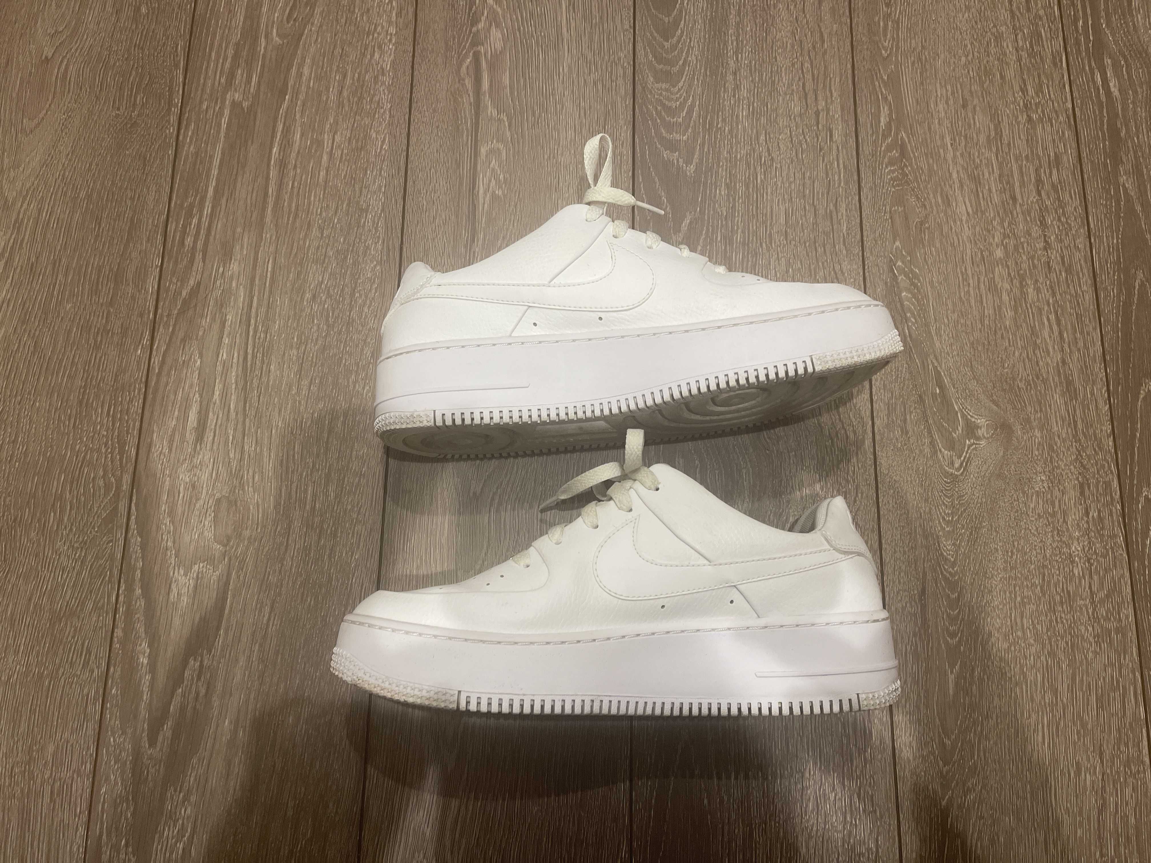 Nike Women's Air Force 1 Low '07 "White"