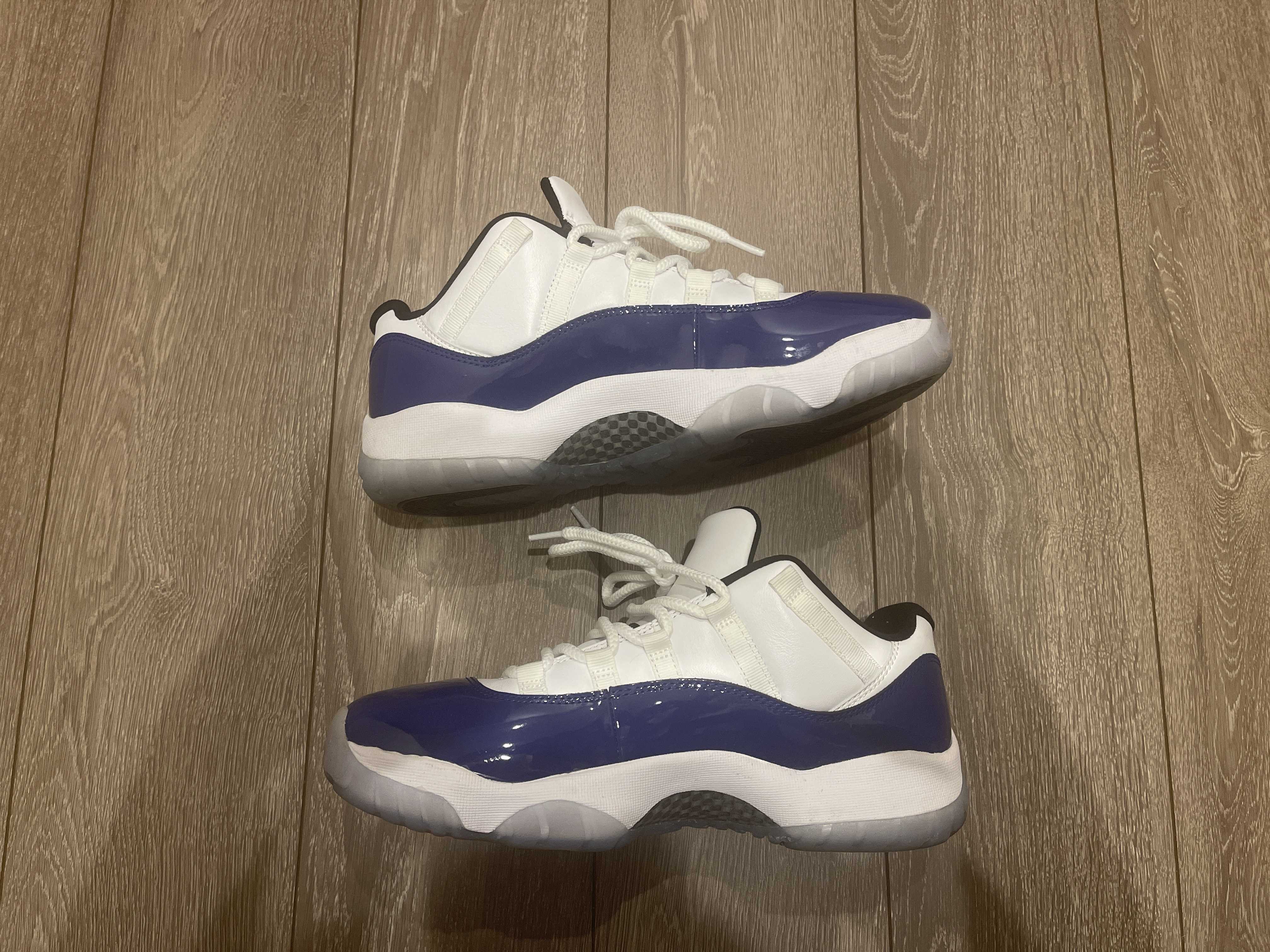  NIKE Women's AIR JORDAN 11 LOW "CONCORD SKETCH"