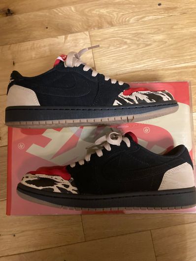 Sole Fly × Nike Air Jordan 1 Low "Black and Sport Red"