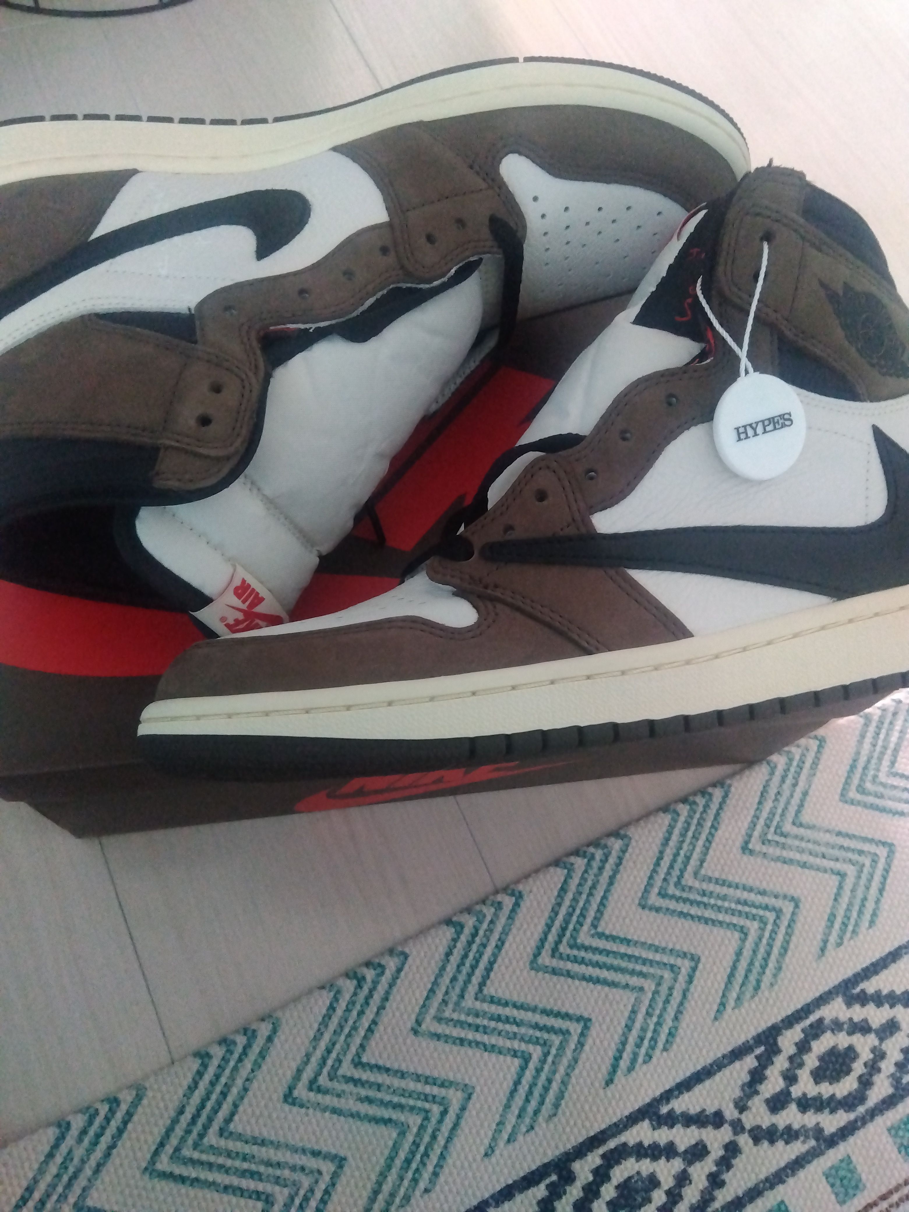 Travis Scott × Nike Air Jordan 1 Retro High OG TS SP "Sail/Dark Mocha"