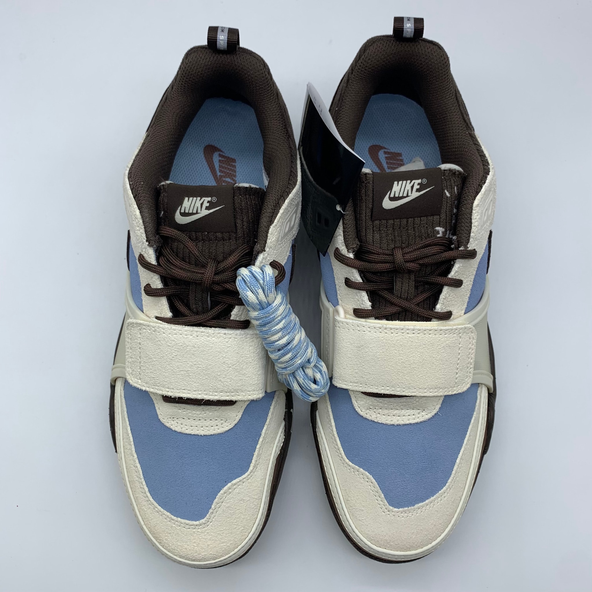 Travis Scott × Nike Zoom Field Jaxx "Pale Ivory and Leche Blue"