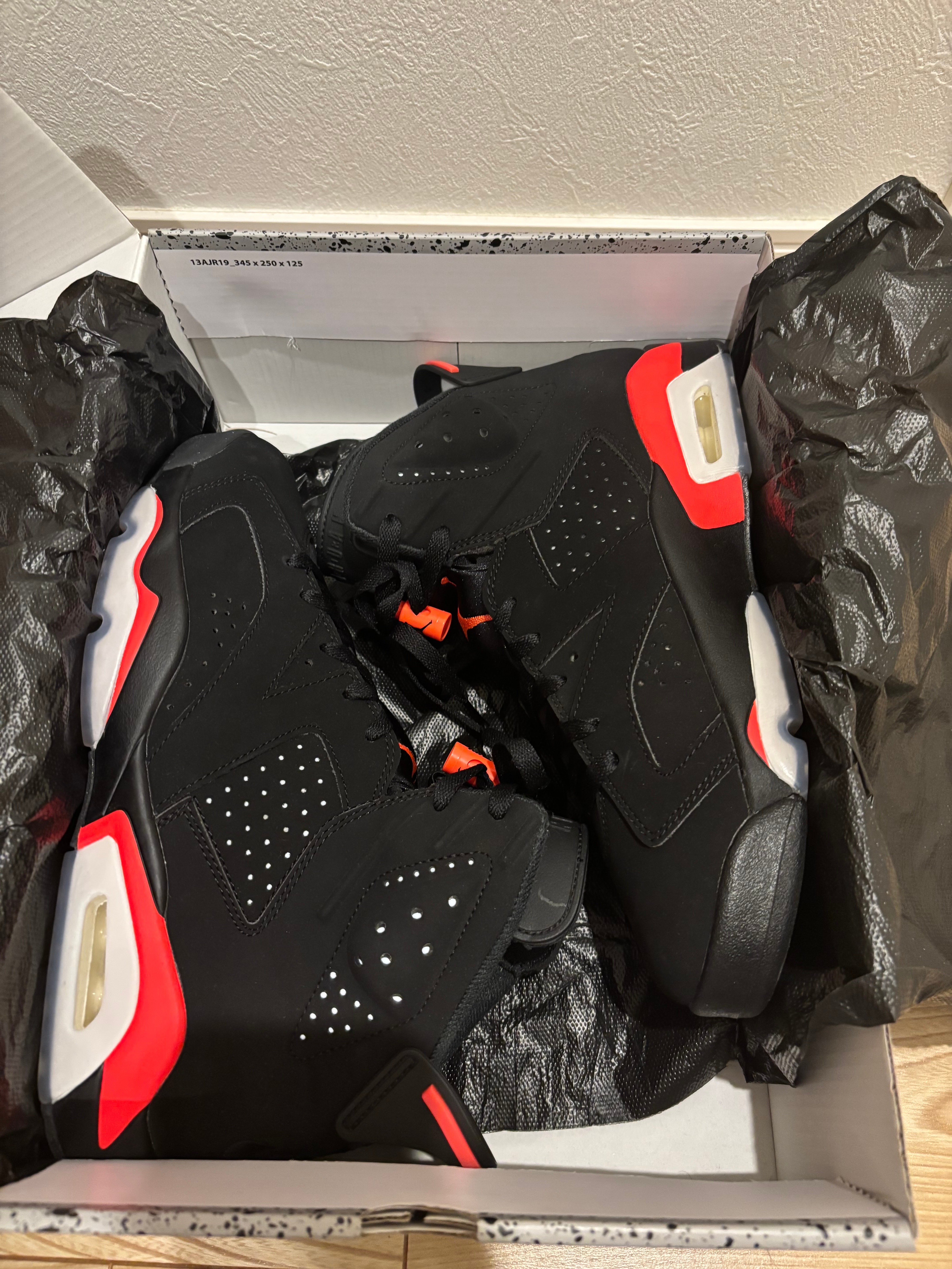 ナイキ エアジョーダン6 OG "ブラック/インフラレッド"