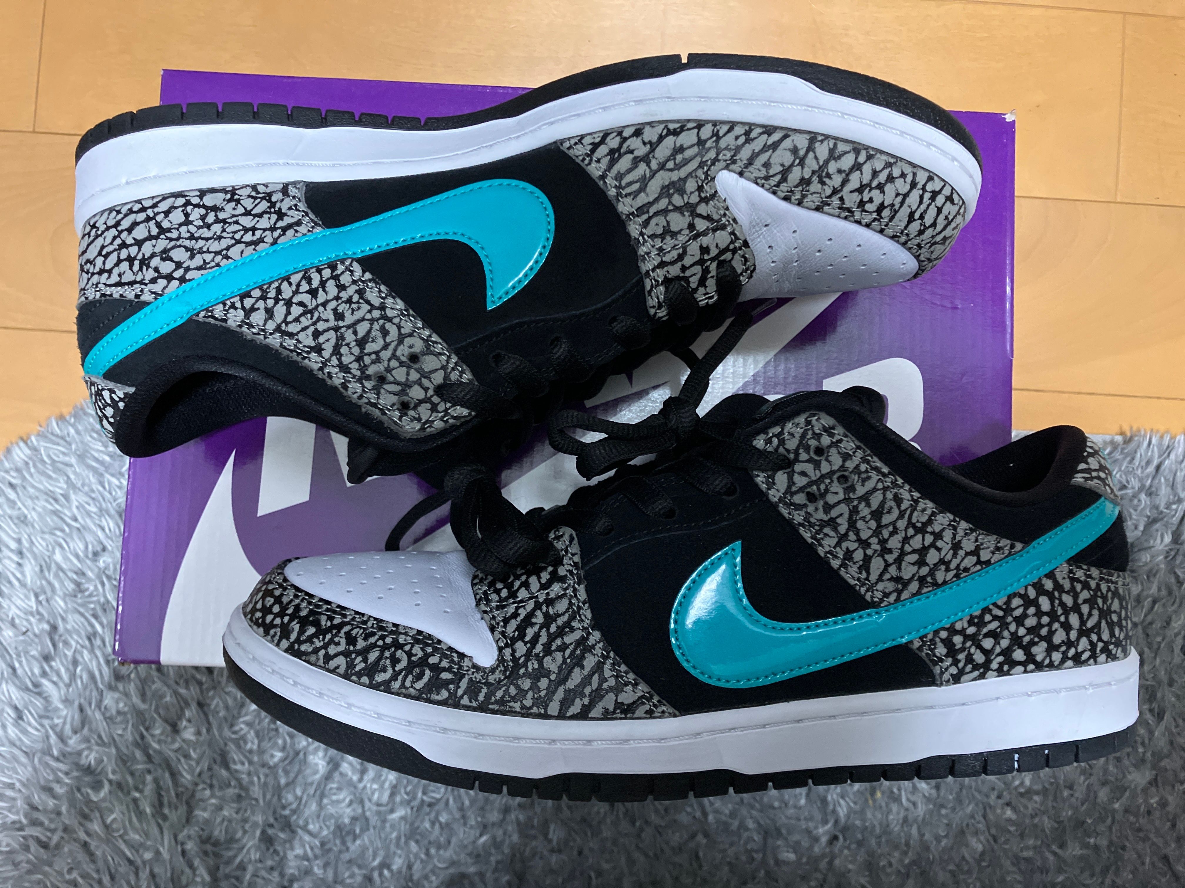 Nike SB Dunk Low "Elephant/Safari"