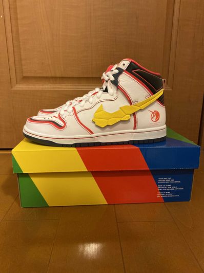 Gundam Unicorn × Nike SB Dunk High PRO QS "UNICORN"